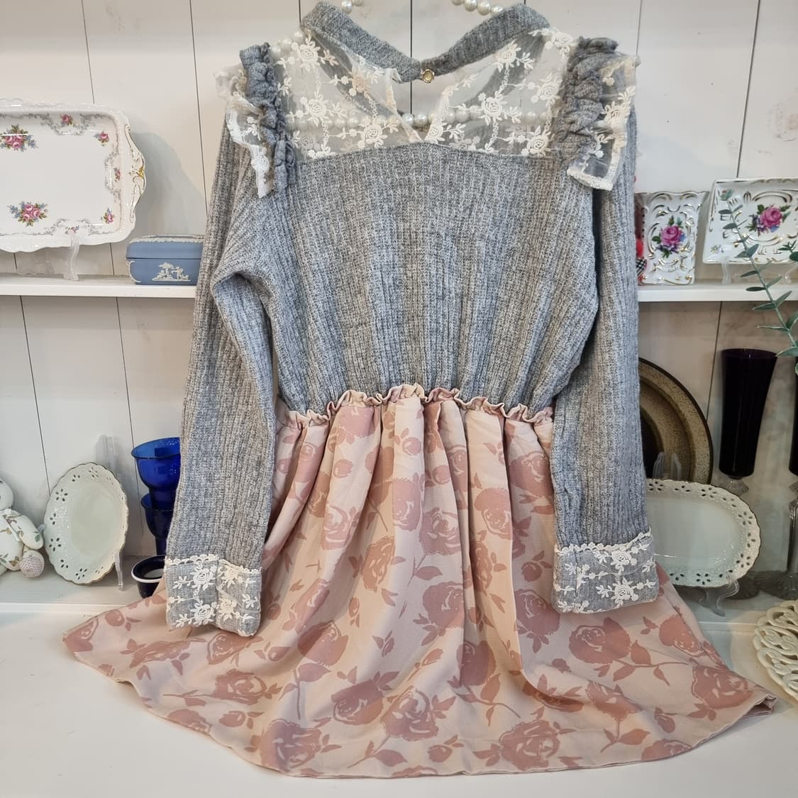 Liz Lisa 그레이 니트  로즈 플레어 레이스 원피스 상품이미지6