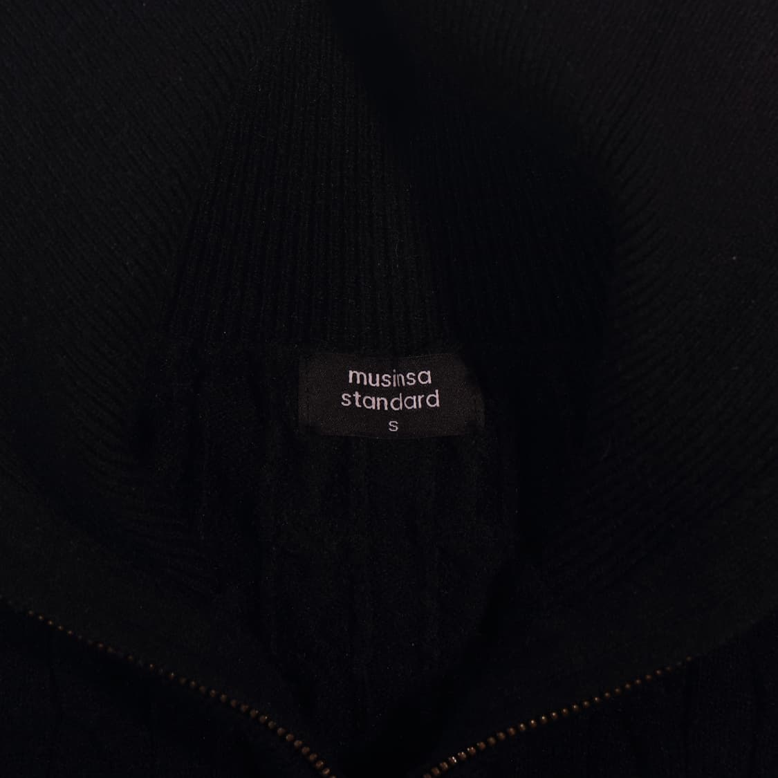 무신사스탠다드 크롭 니트집업 투웨이 B562 상품이미지3