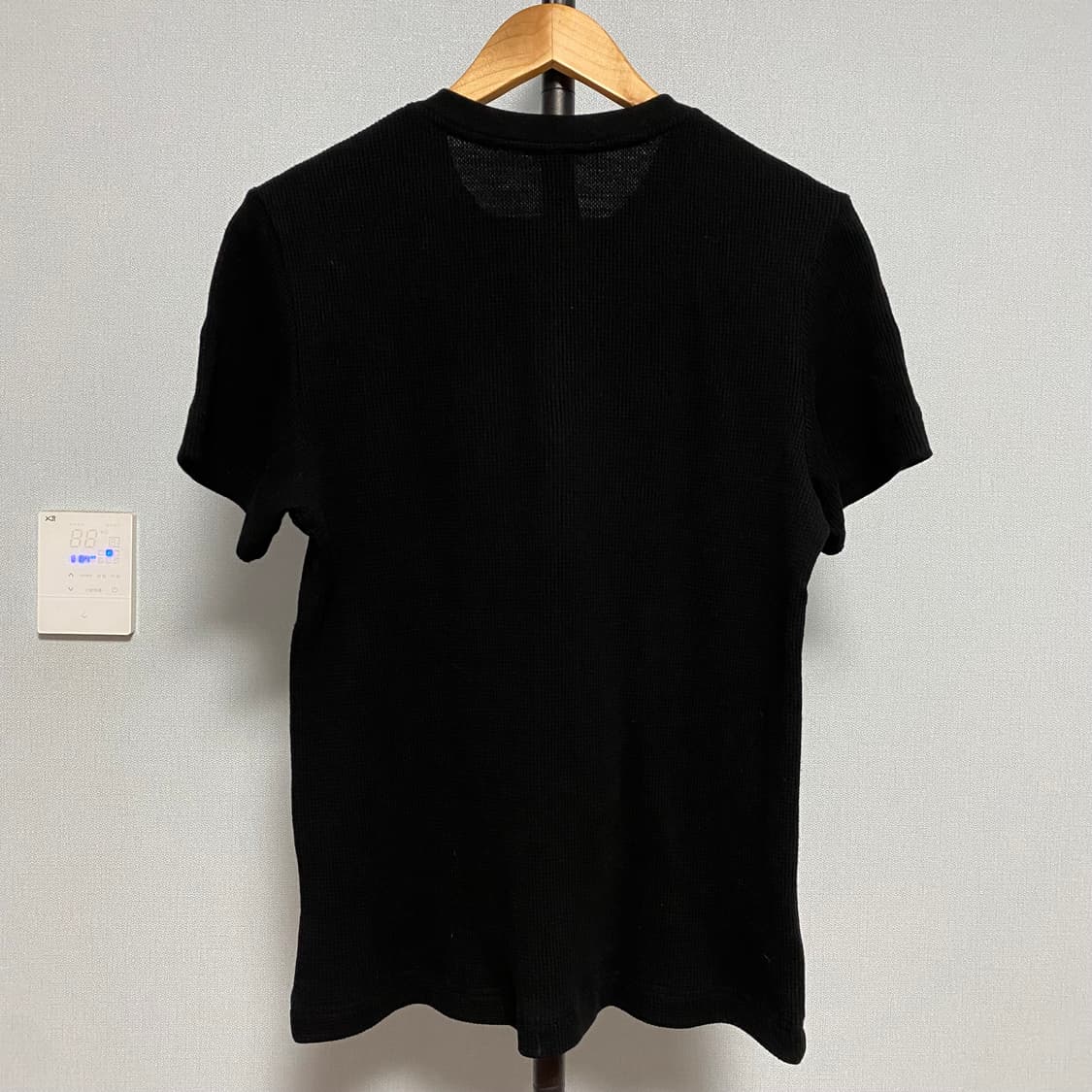 [M] 크롬하츠 크로스볼 와플 헨리넥 반팔 티셔츠 블랙 상품이미지2