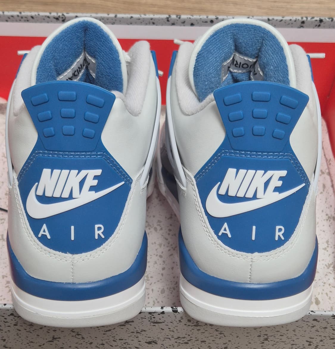 조던4 인더스트리얼 블루 280 상품이미지3