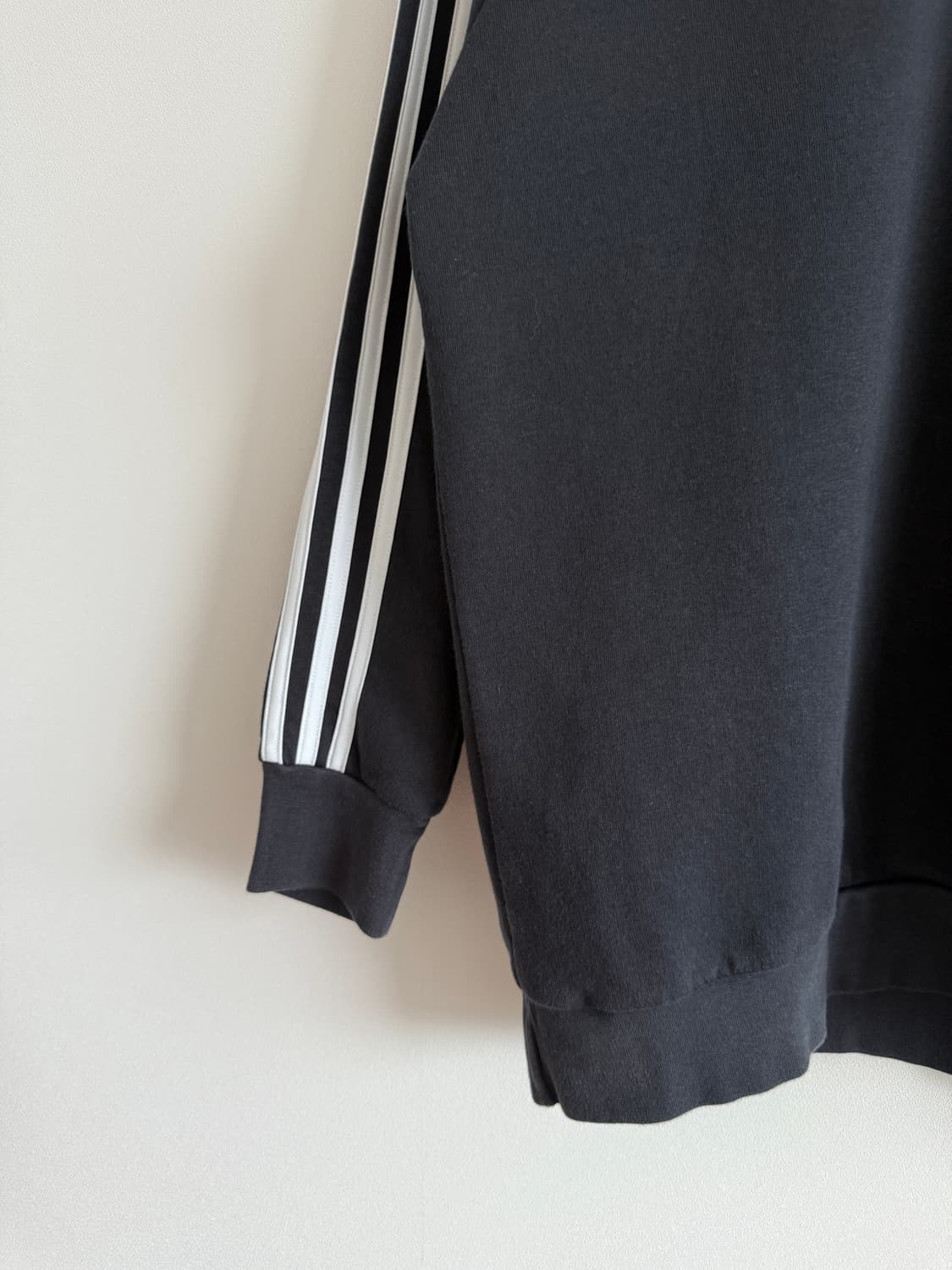 아디다스(adidas) 맨투맨 상품이미지3