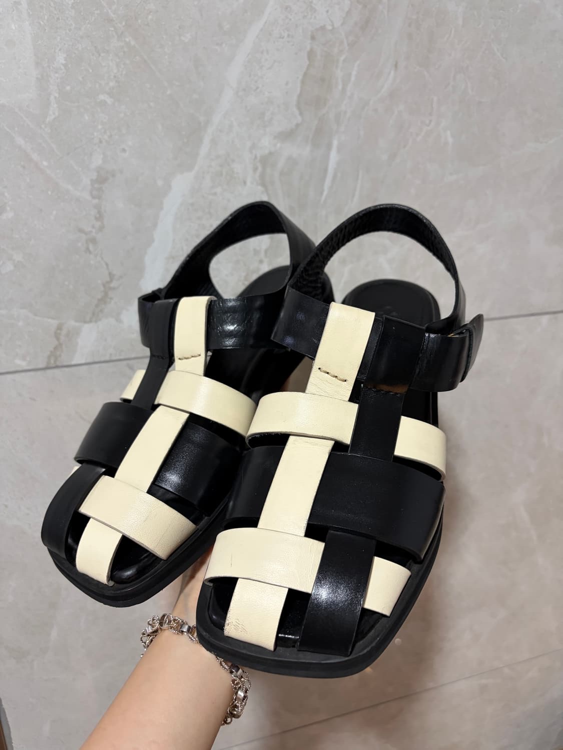 [RECTO] CROSS STRAP SANDALS 상품이미지2