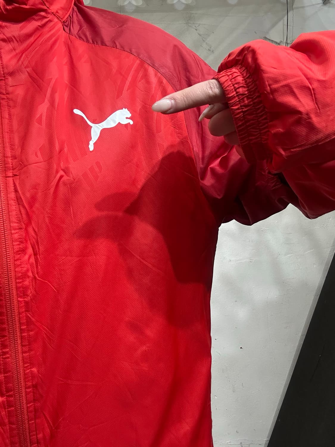 푸마 레드 축구팀 후드 바람막이 올드스쿨 오버핏 트랙 자켓 XXL 상품이미지4