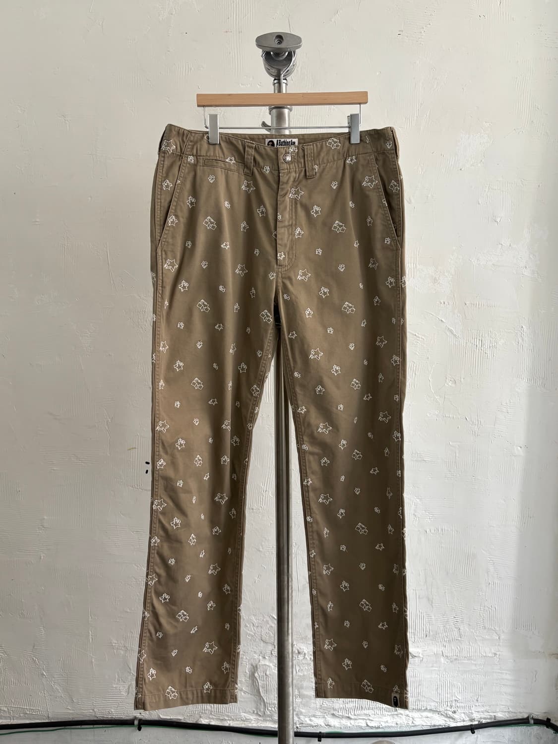 Bape 베이프 베이지 스타 자수 치노 팬츠 상품이미지1
