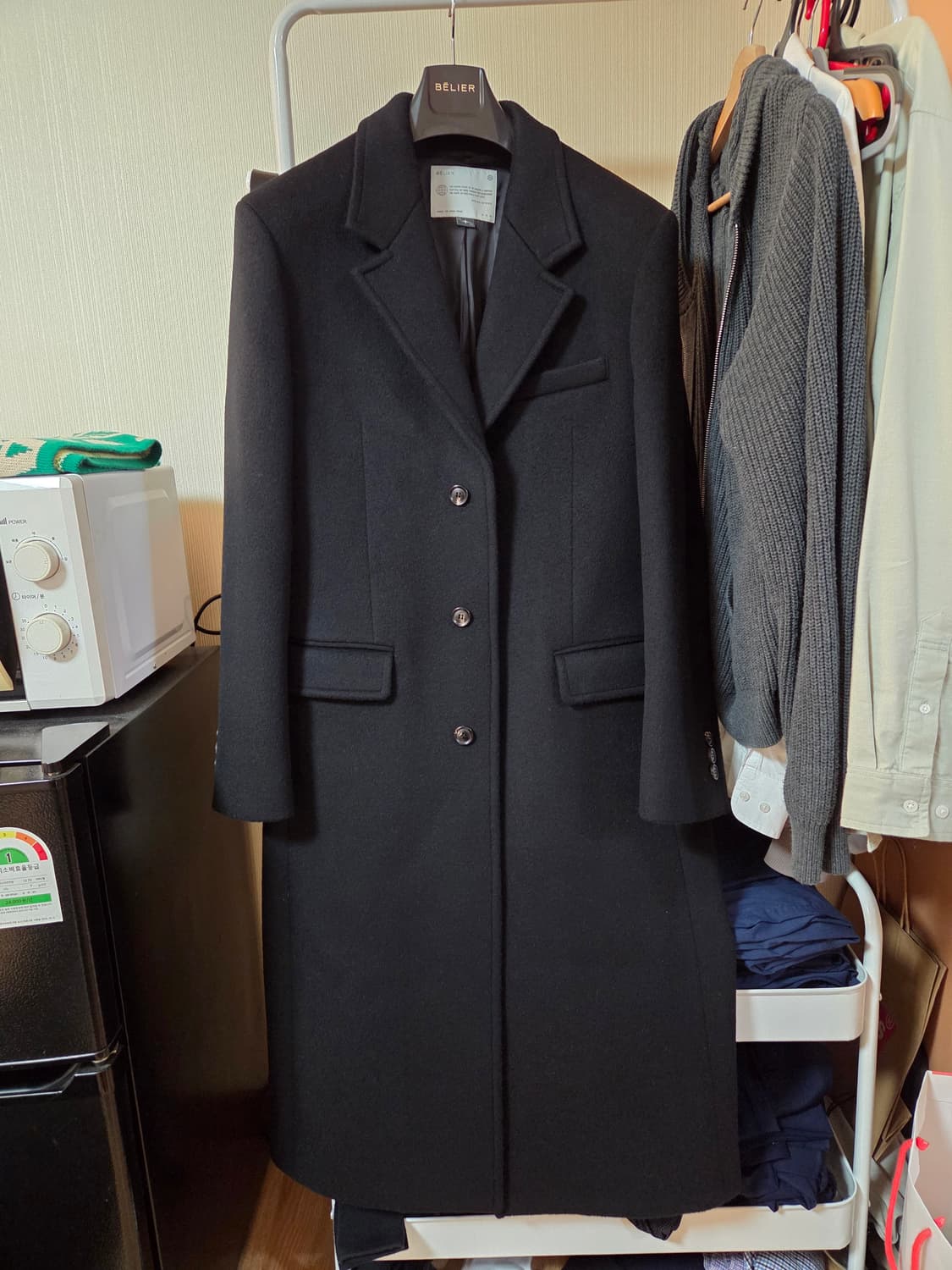 벨리에 버티컬 싱글 코트 - 솔리드 블랙 상품이미지1