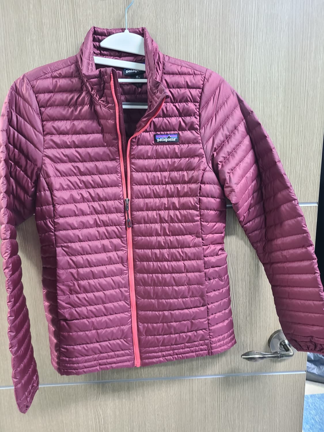 파타고니아 여성 패딩 XS사이즈 버건디  상품이미지1