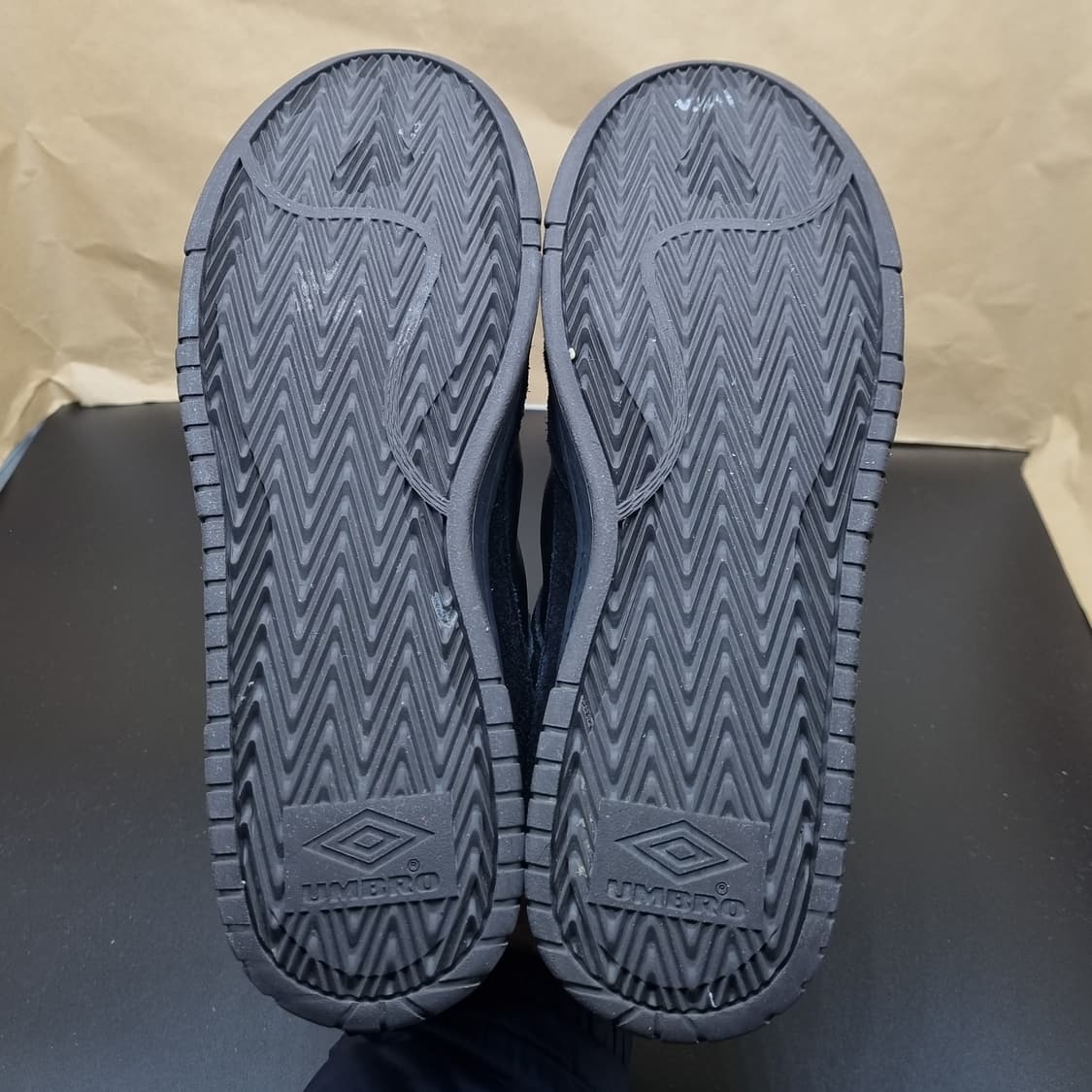 엄브로 쇼디치 남성운동화270  상품이미지3