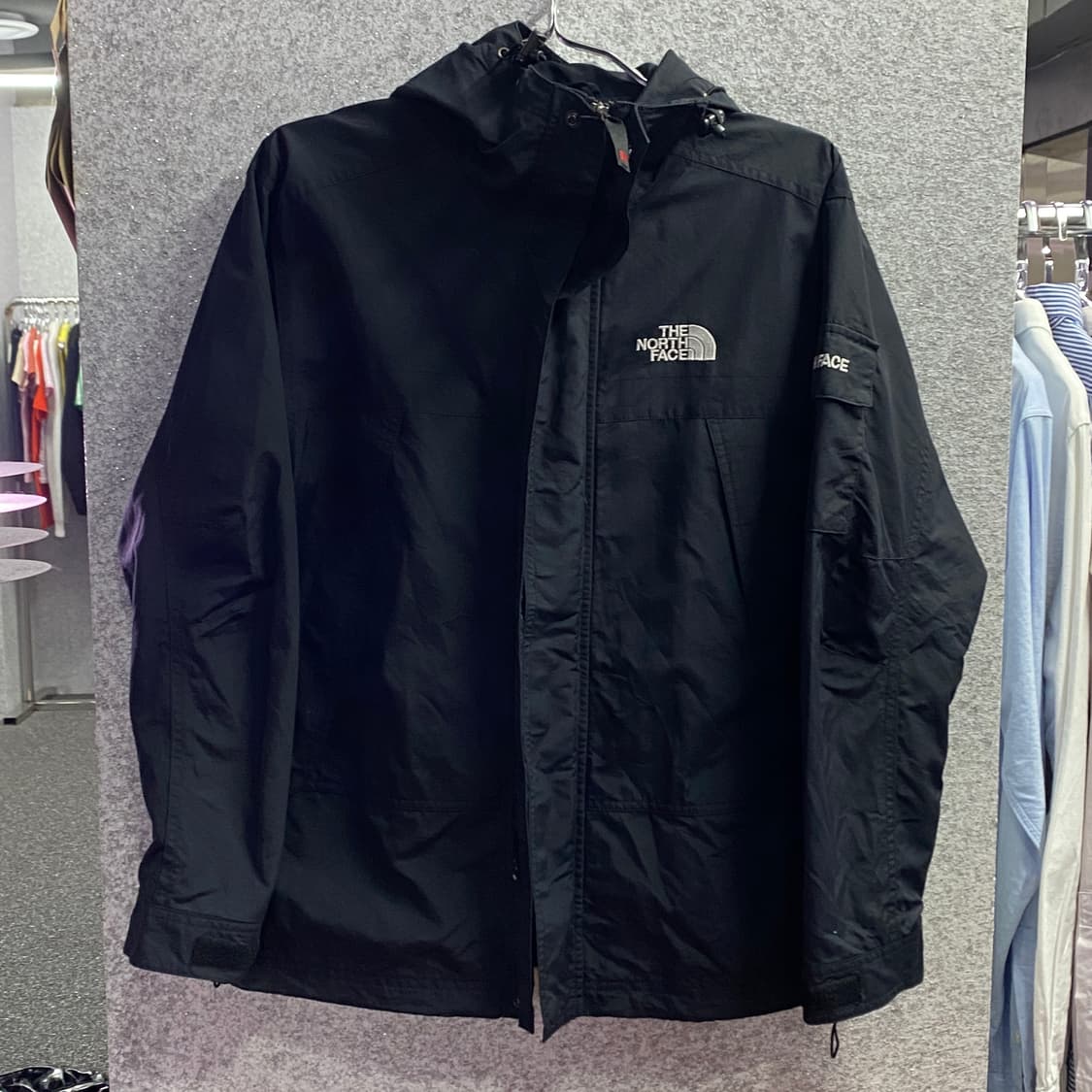 노스페이스 사이드 포켓 블랙 바람막이 B3219 상품이미지2