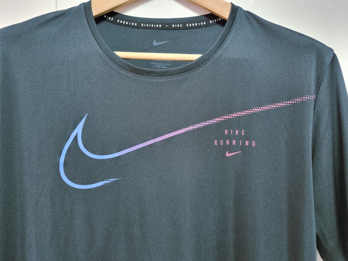 남성 나이키 러닝 드라이핏 런 디비전 기능성 반팔 티 티셔츠 검정 러닝복 상품이미지7