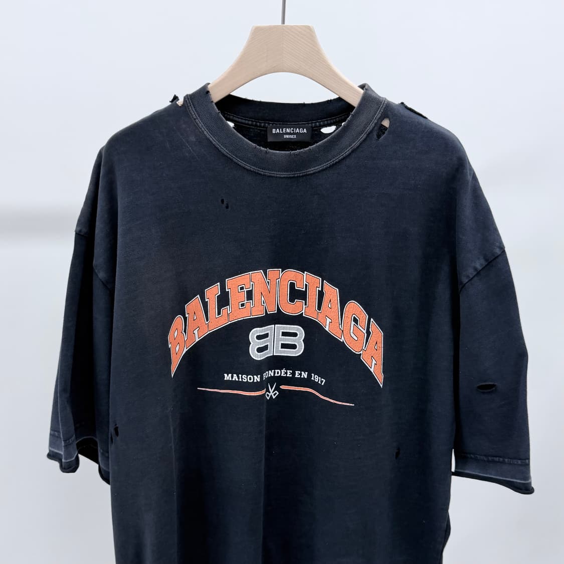 [S+급/L] 발렌시아가 메종 로고 빈티지 반팔 티셔츠 상품이미지2