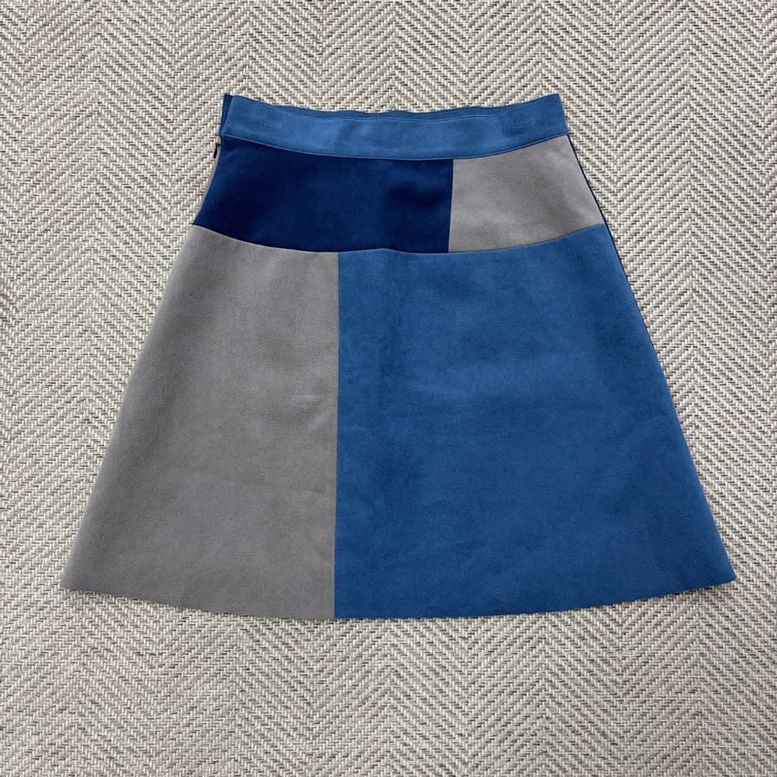 빔즈 스웨이드 배색 스커트 v3026 상품이미지2