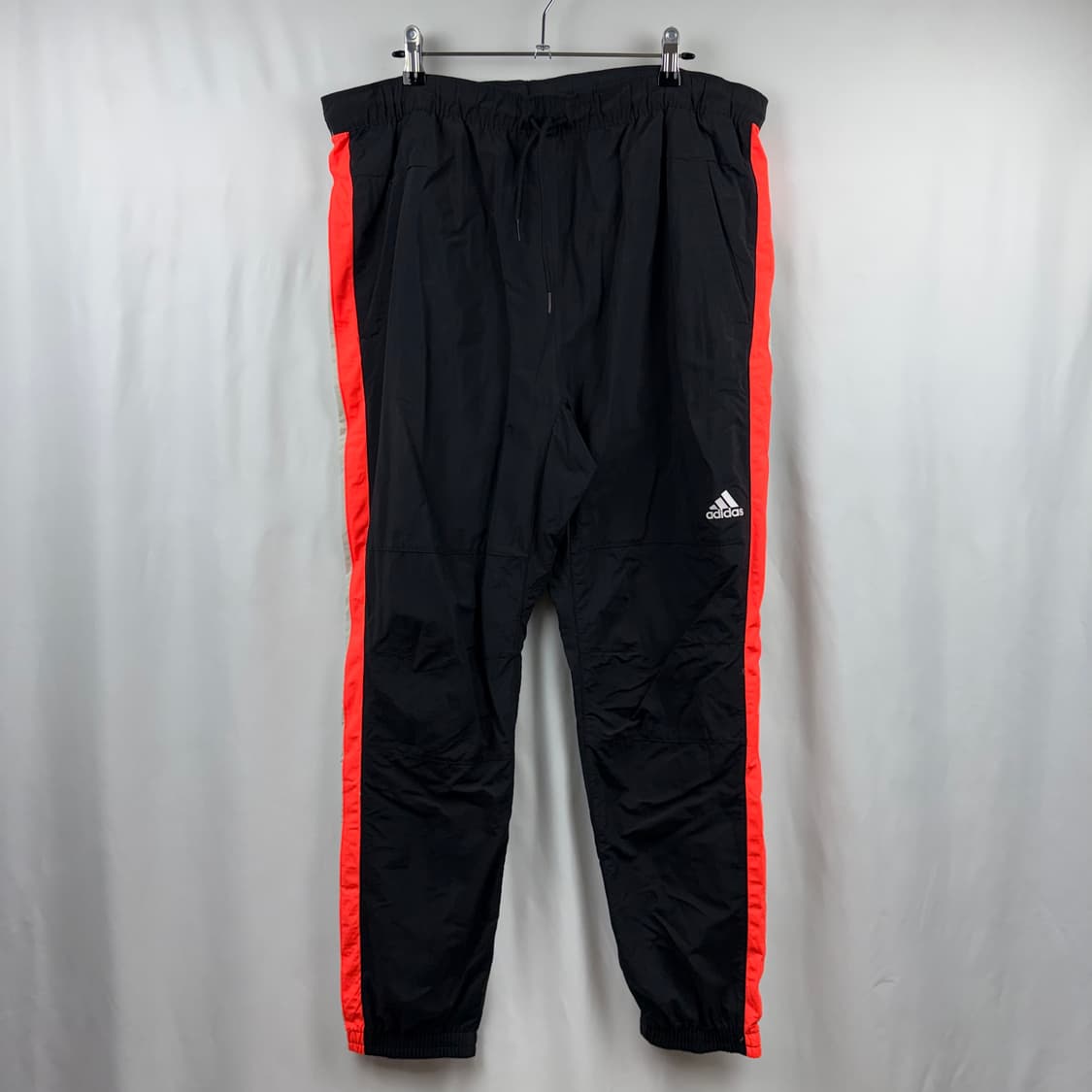 (L) 아디다스 사이드테잎 우븐 조거 팬츠 블랙 상품이미지2