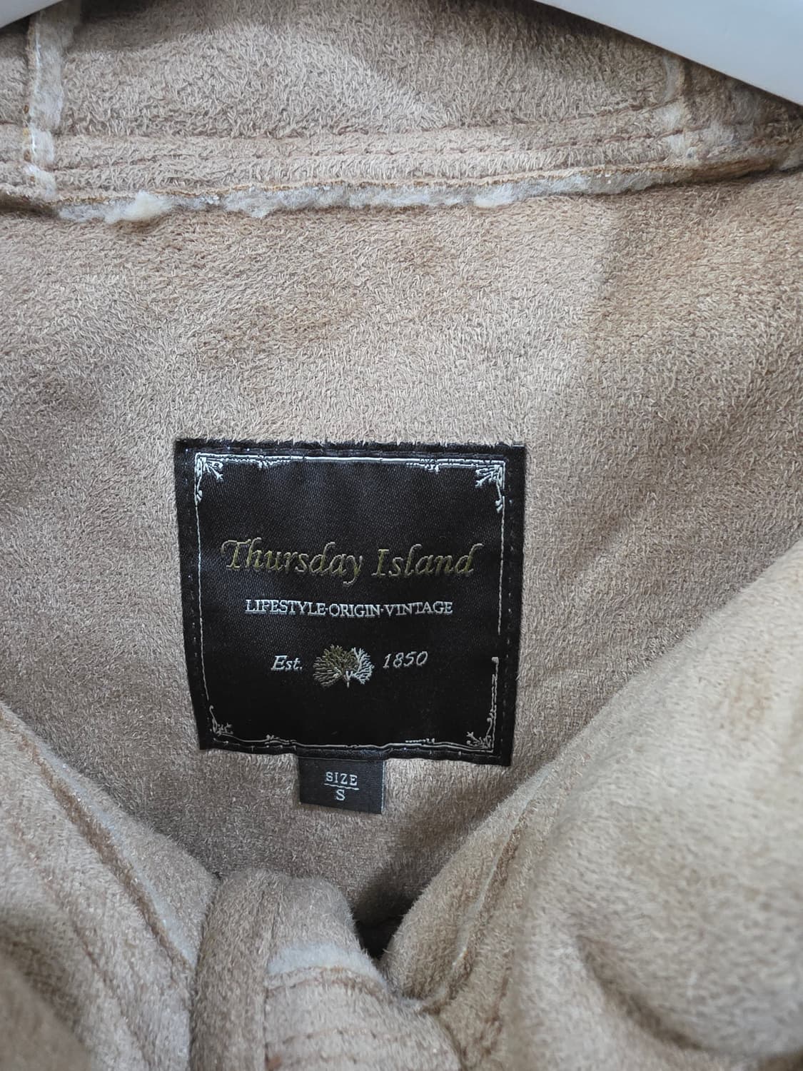 써스데이 아일랜드 후드 후리스 조끼 상품이미지3