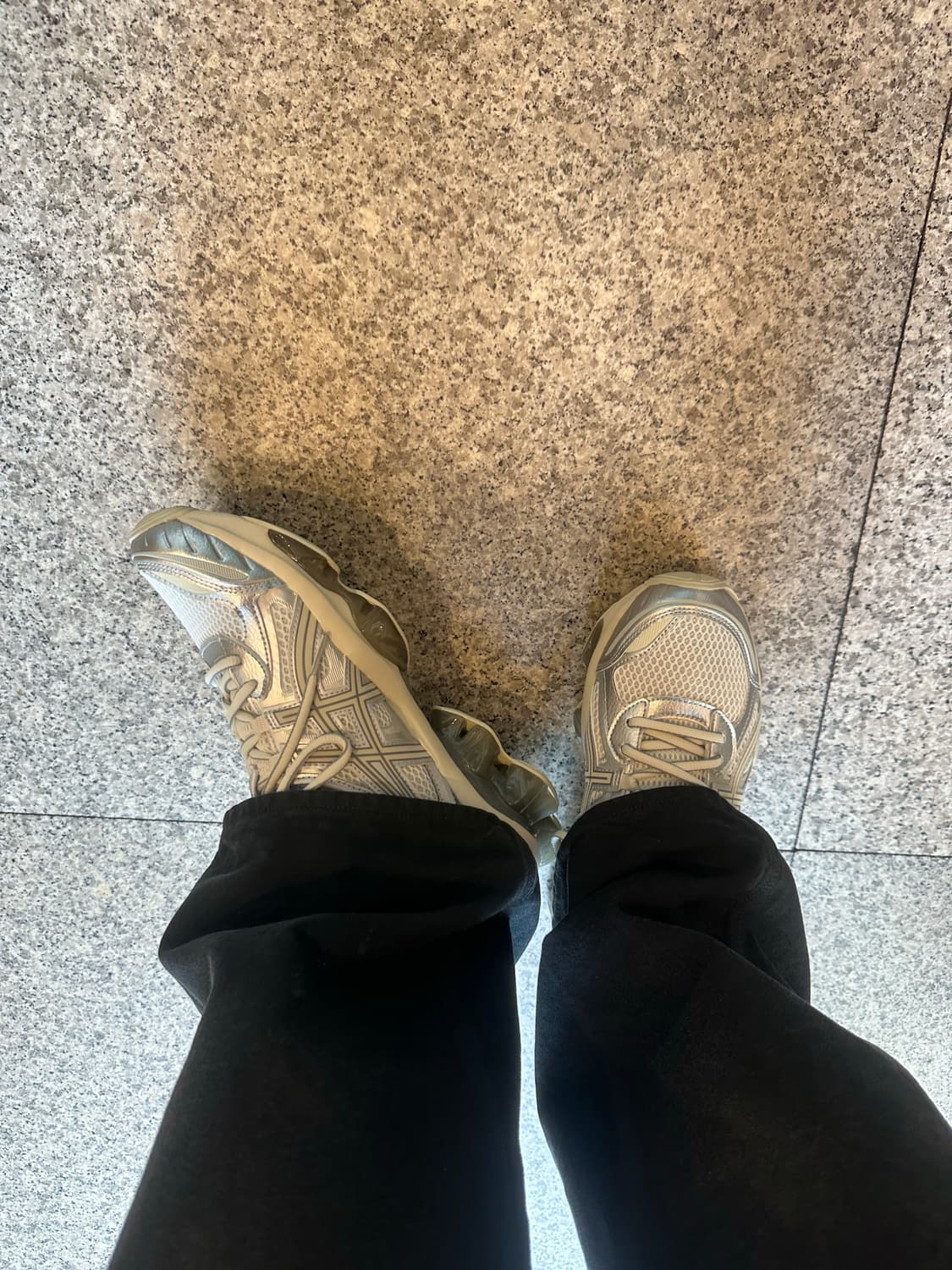 아식스 젤 퀀텀 키네틱 그레이 275mm 상품이미지10