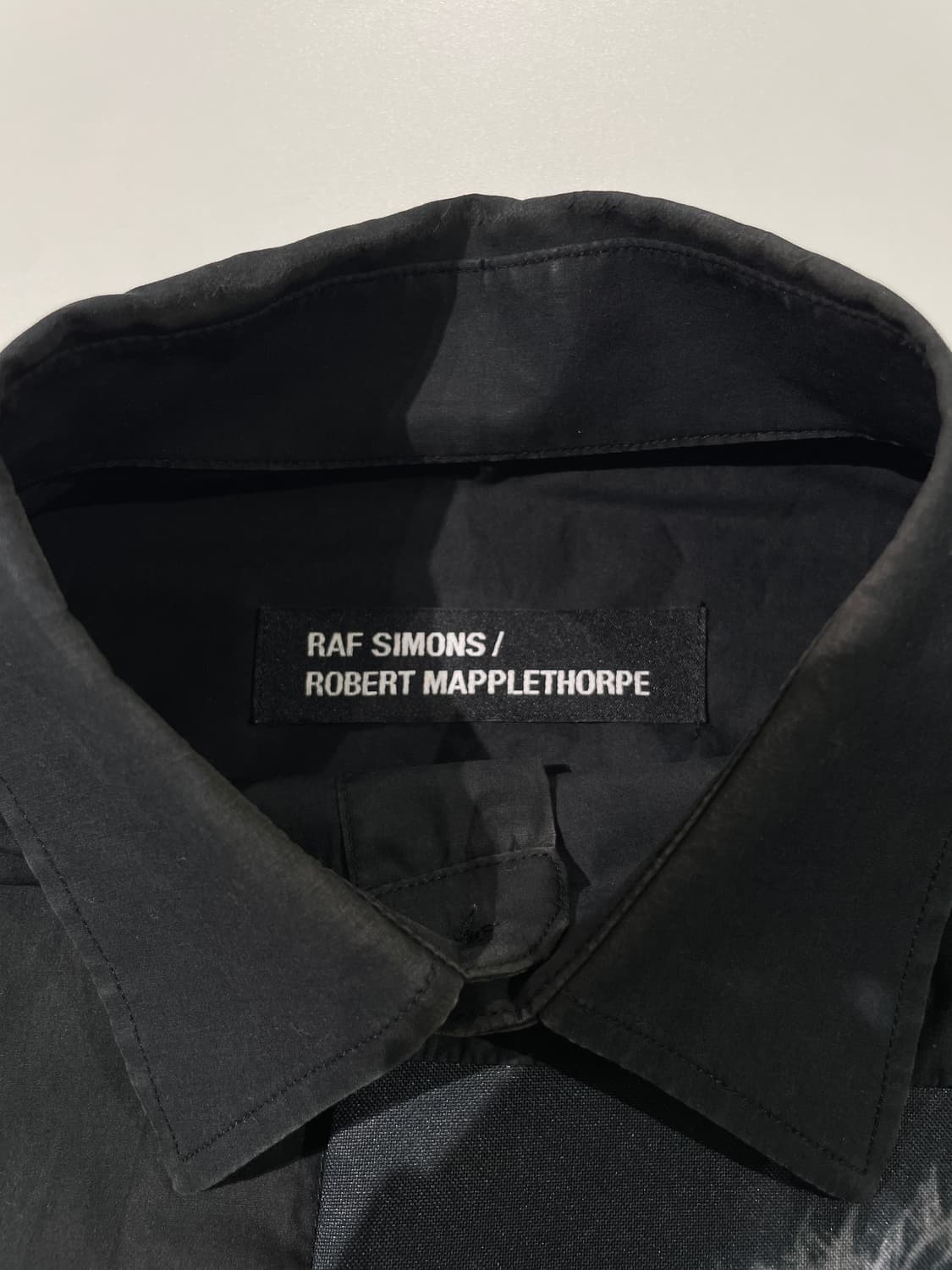 라프 시몬스 x 로버트 메이플소프 17S/S 블랙 로리 앤더슨 셔츠 상품이미지7