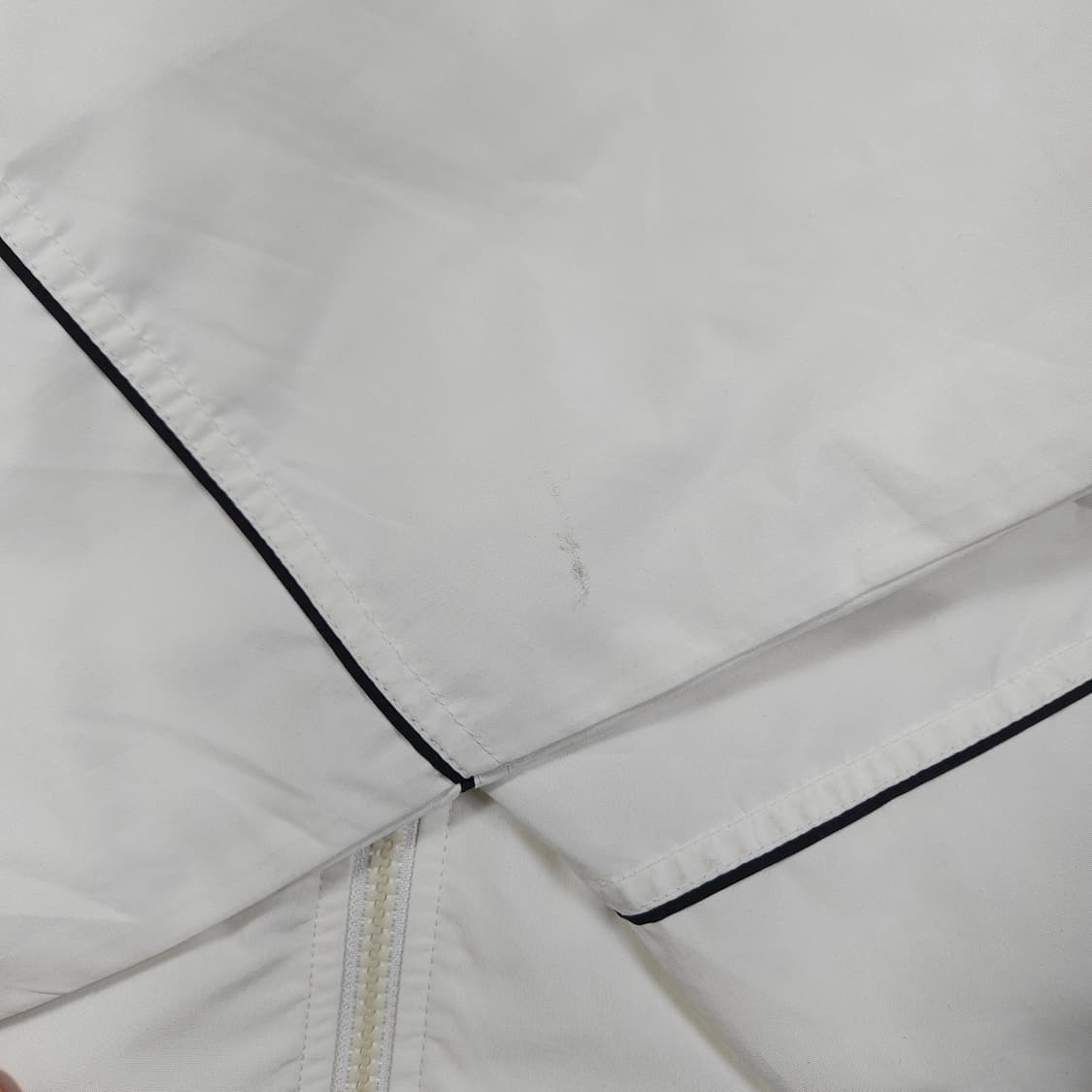 아디다스 올드스쿨 화이트 바람막이  상품이미지7