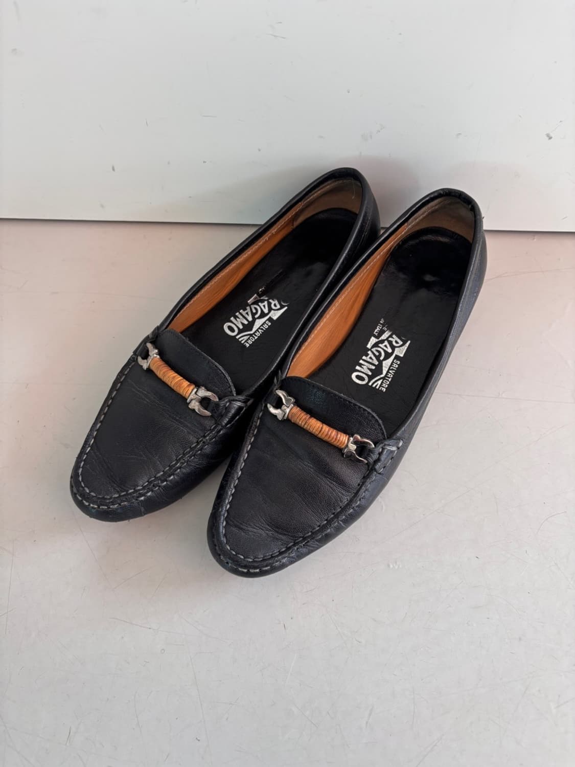 Vintage Ferragamo Leather Loafer 상품이미지7