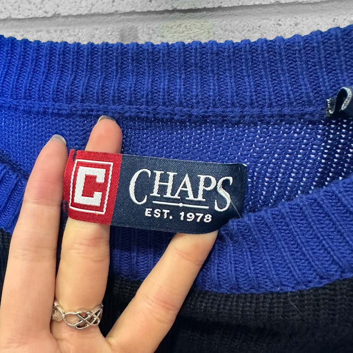 챕스 스트라이프 니트 라운드넥 배색 디테일 블루 네이비 상품이미지7