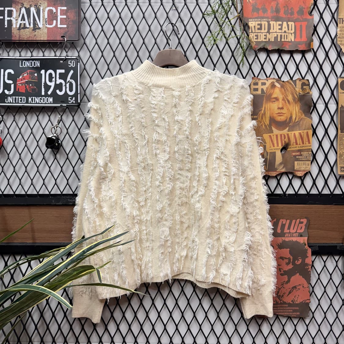 레이 빔즈 울 니트 스웨터 프린지 디테일 아이보리 상품이미지1