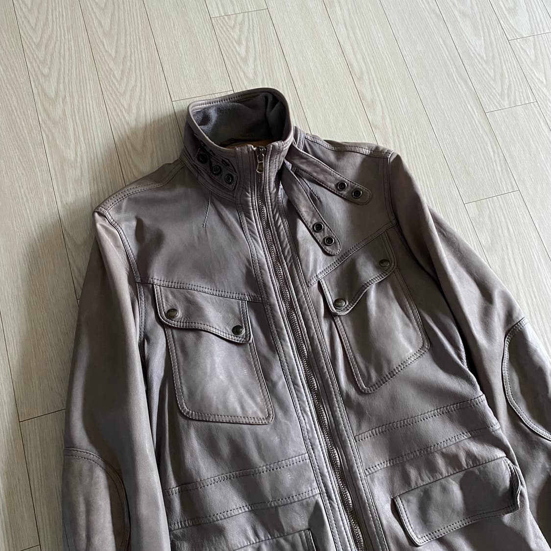 [48] 마크 제이콥스 하이넥 레더 파카 그레이 상품이미지3
