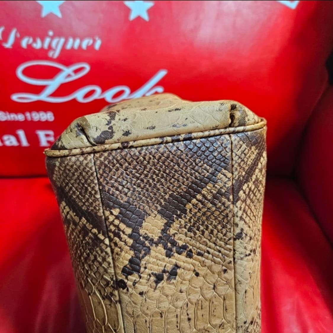 코치(COACH) 파이톤 미네타 엠보싱 가죽 토트백 상품이미지7