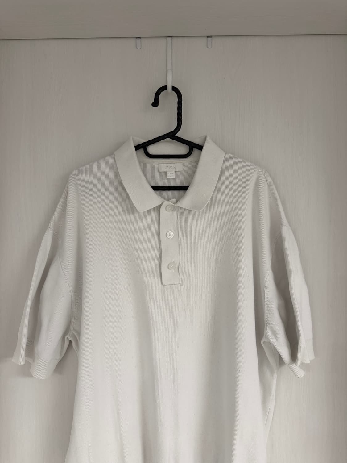 COS 코스 남성 반팔카라티 화이트M 상품이미지1