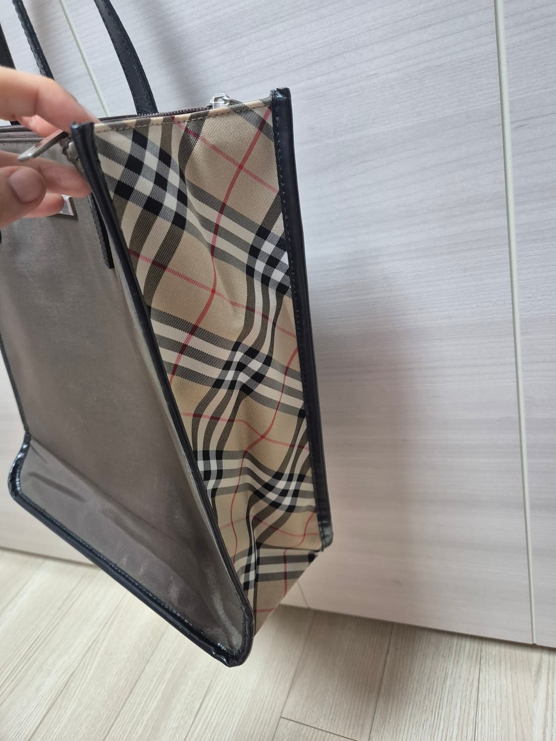 (정품) BURBERRY 버버리 숄더백 노바체크 블랙 가방 토트백 상품이미지6