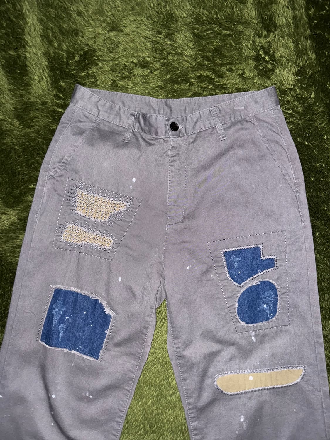 마하그리드 리페어 디테일 루즈 핏 워시드 치노 팬츠 그레이 상품이미지4