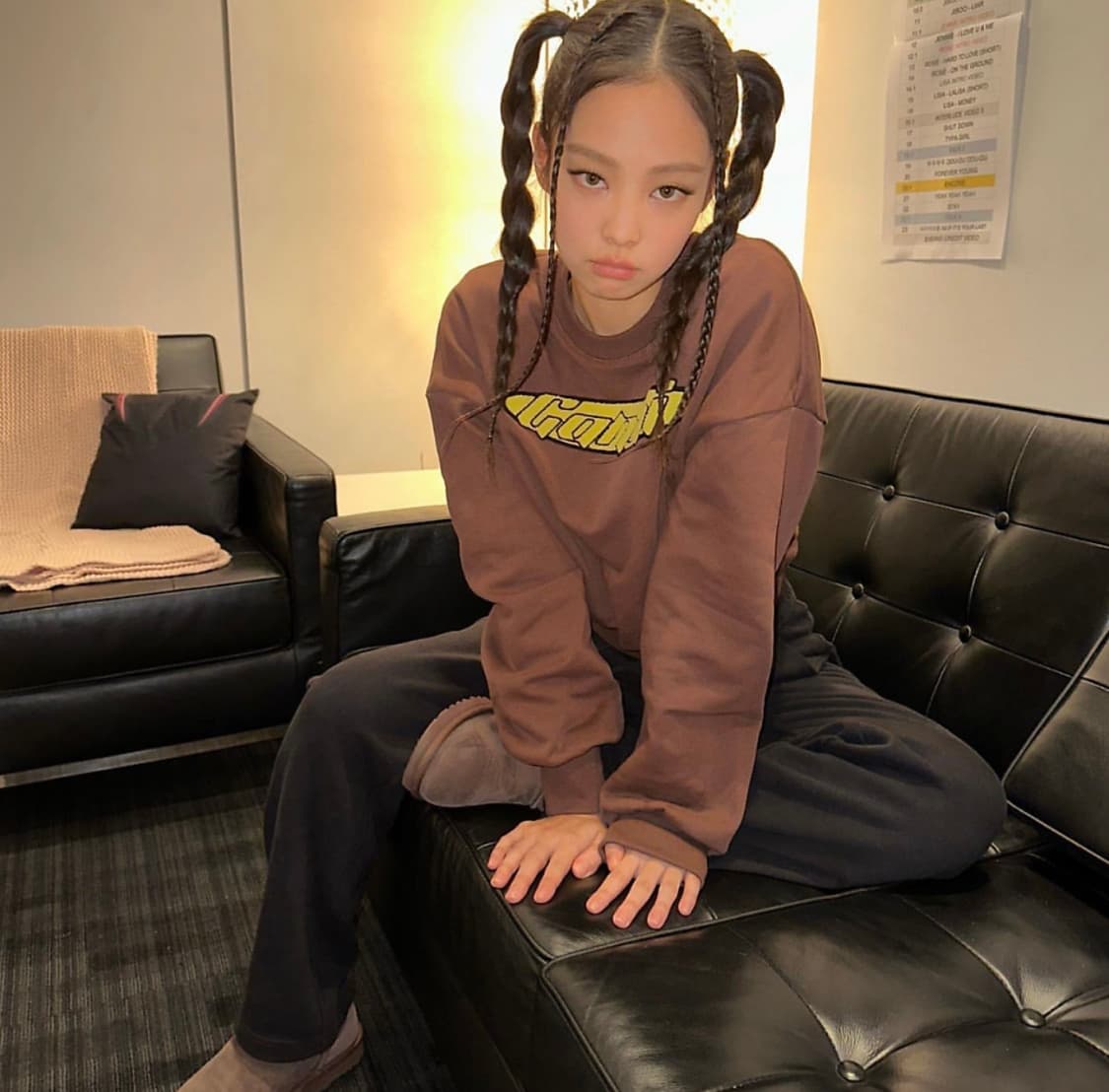 제니 어그 오버로크 스티치 클래식숏II 판매 (번트시더/250) 상품이미지9