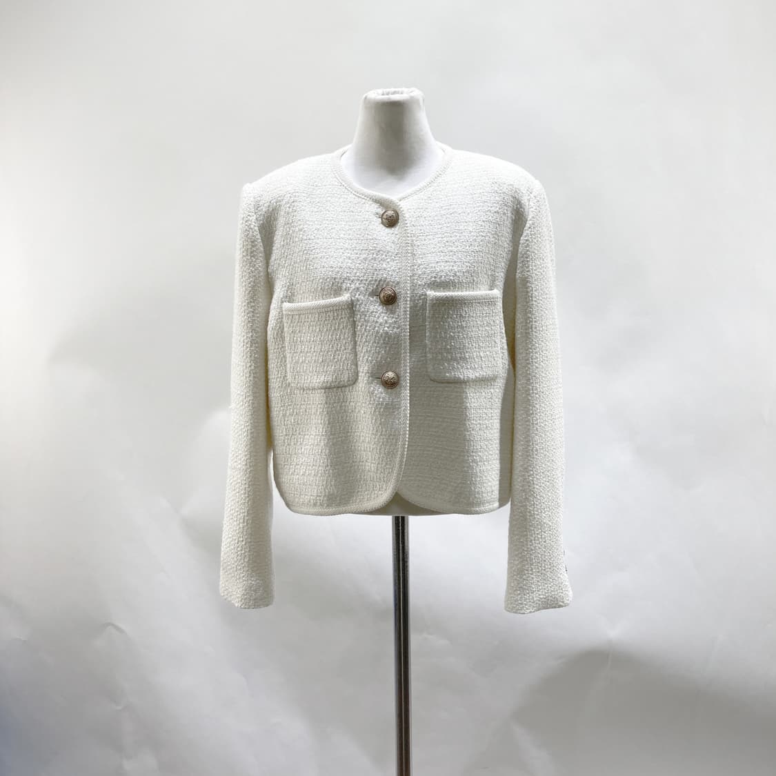 더아이잗 라운드 브레이드 울 크롭 재킷 90  상품이미지1