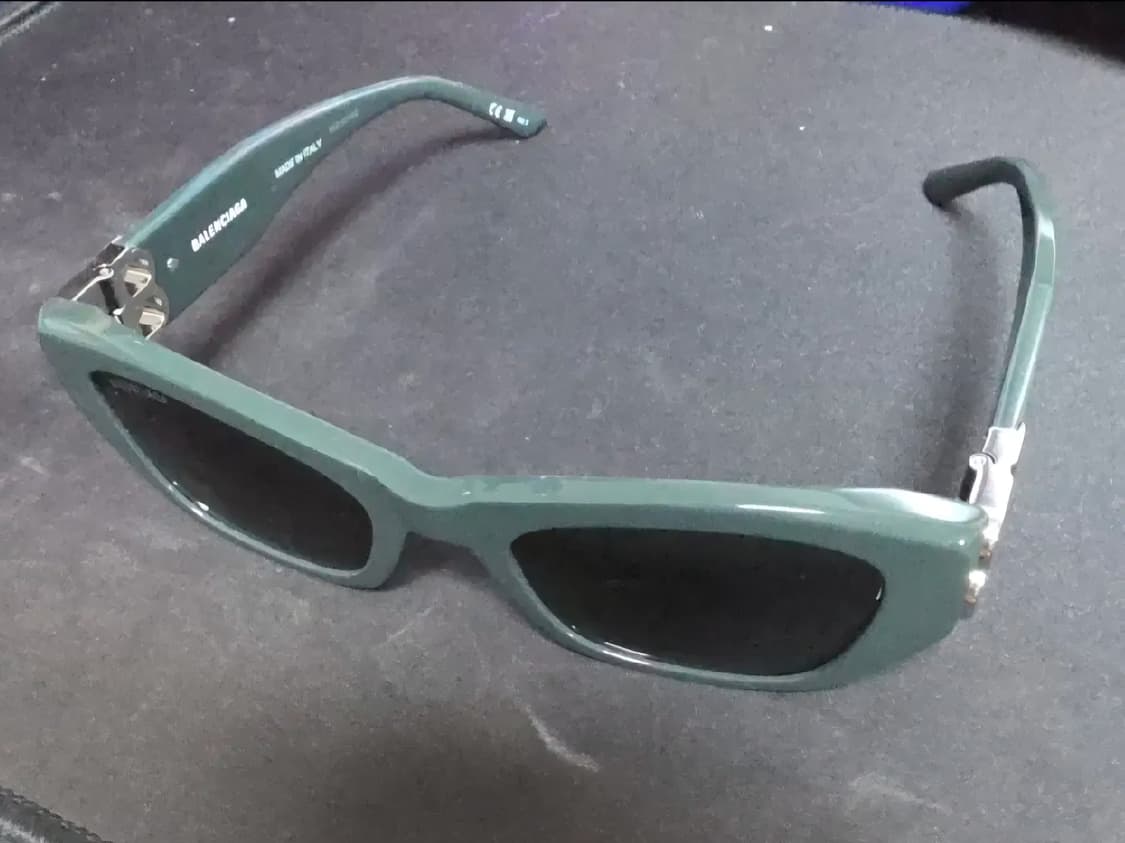 발렌시아가 로고 템플 선글라스 53사이즈 상품이미지1