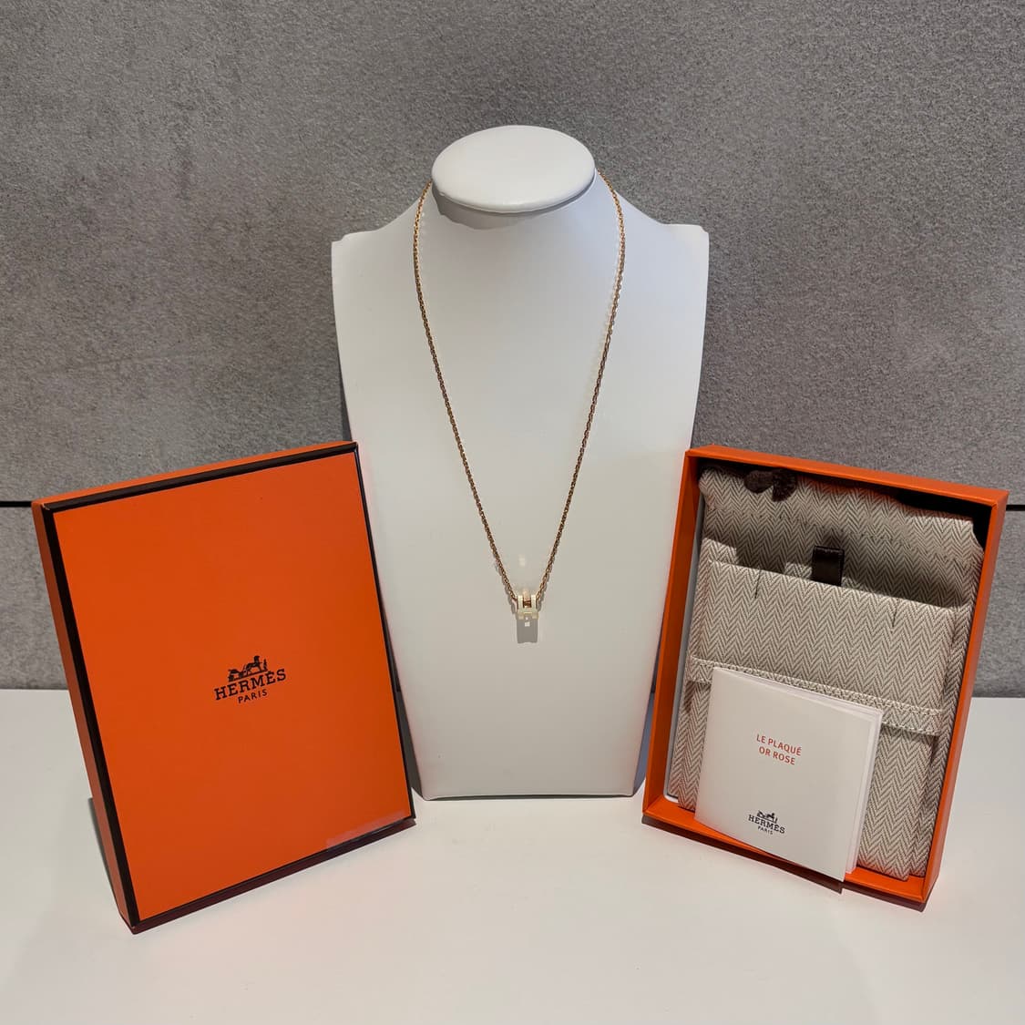 A+ MINI사이즈 에르메스 팝아슈 목걸이 화이트&골드 (박스/더스트) 상품이미지1