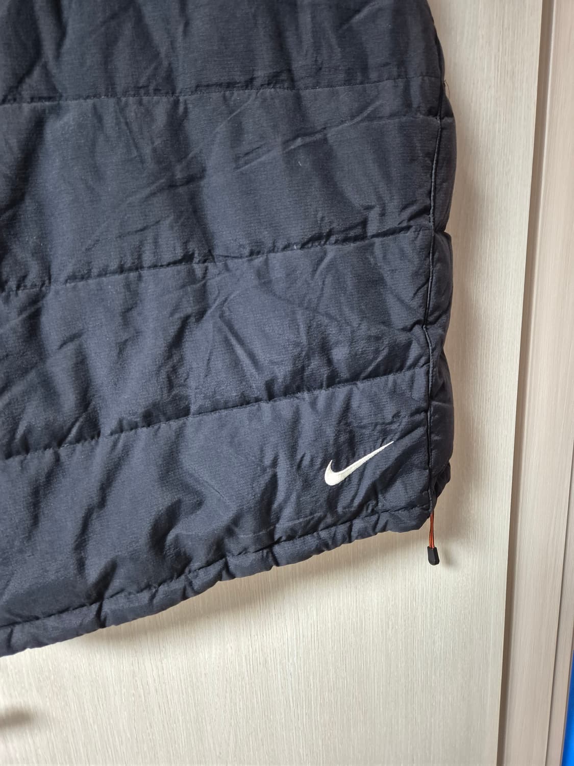 나이키 acg 블랙 로고 다운 패디드 베스트 100 패딩조끼 상품이미지8