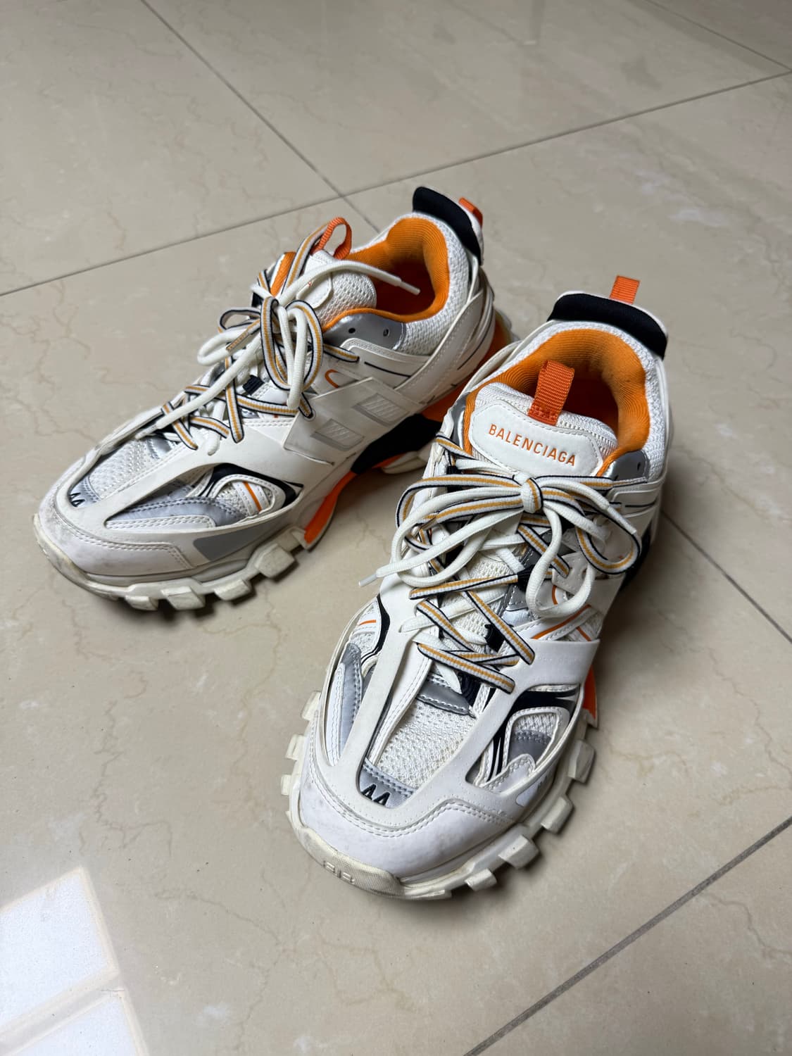 발렌시아가 트랙 44 흰주 상품이미지1