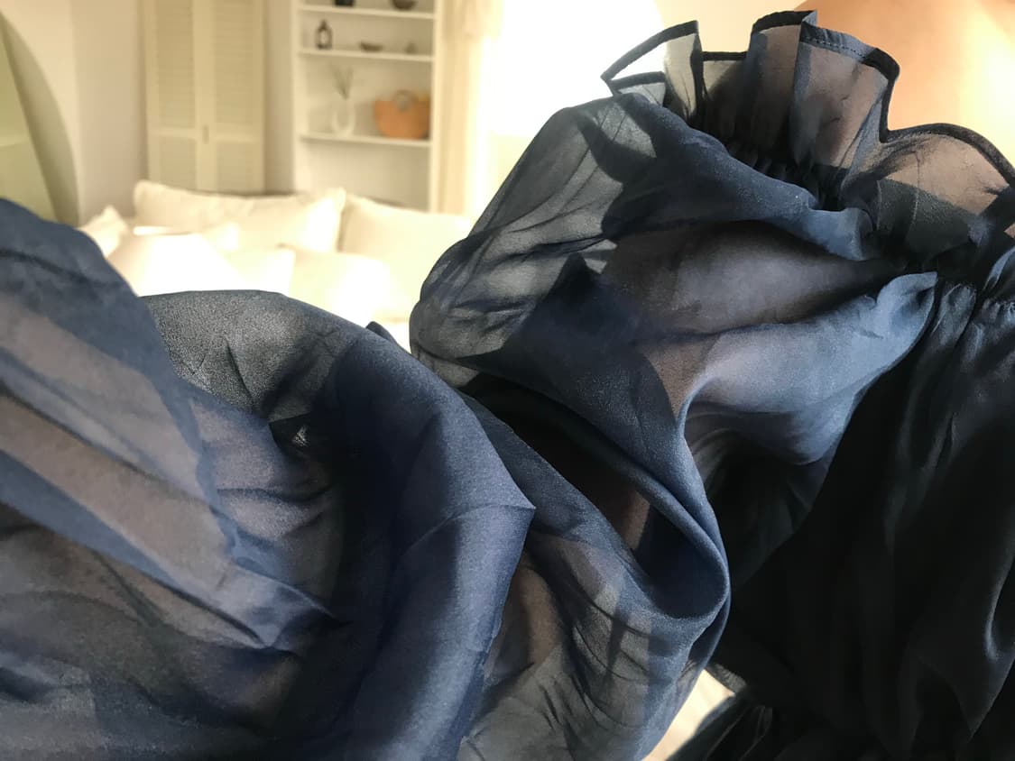 vintage off-shoulder navy blouse 상품이미지4