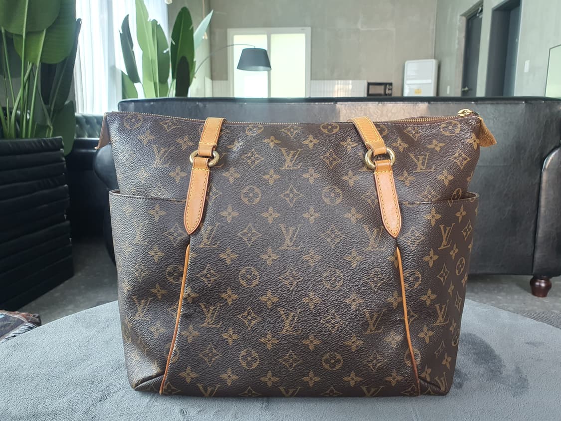 루이비통 토탈리 숄더백 MM 상품이미지1