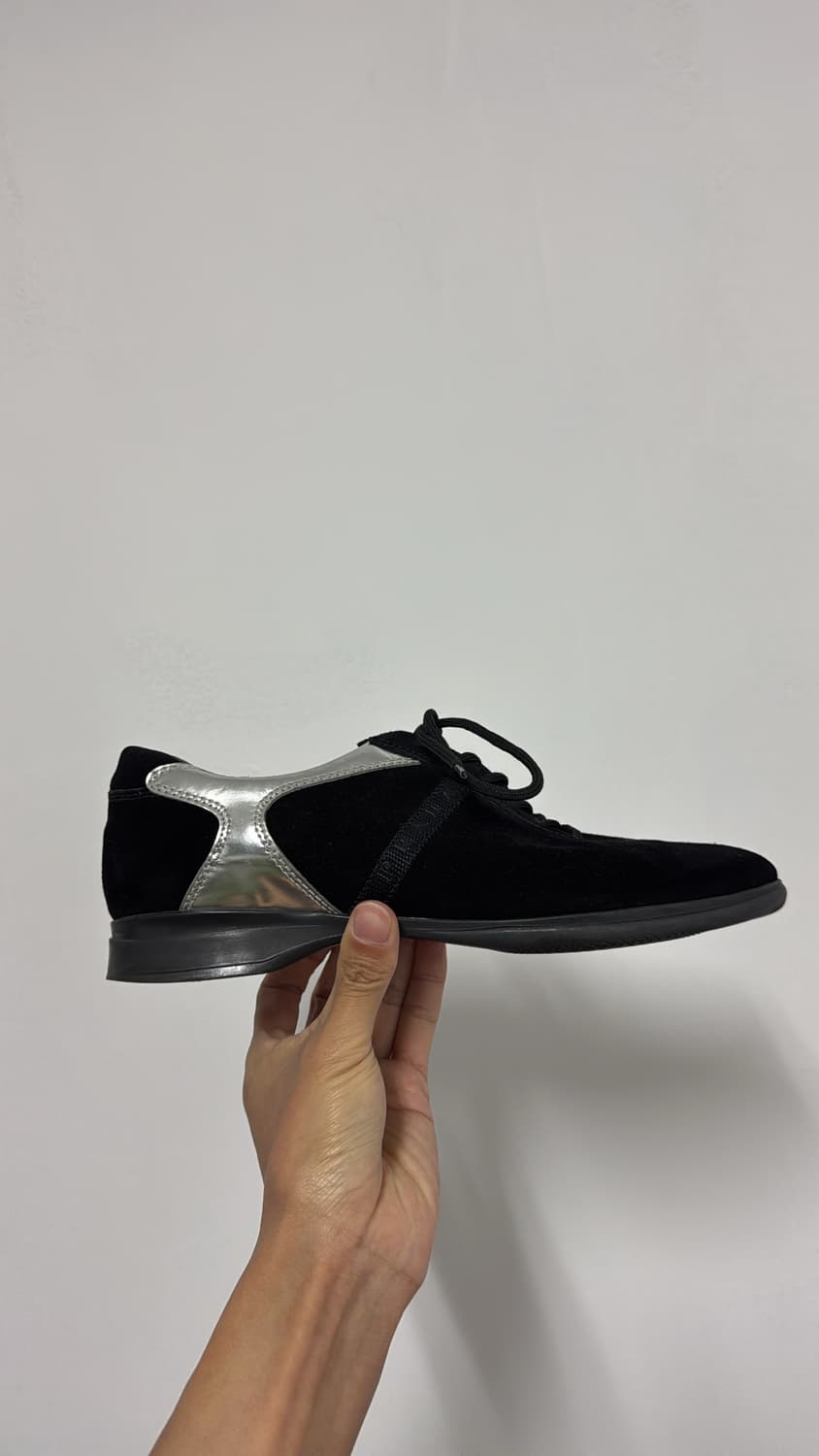 90s 프라다 스웨이드 스니커즈 상품이미지2