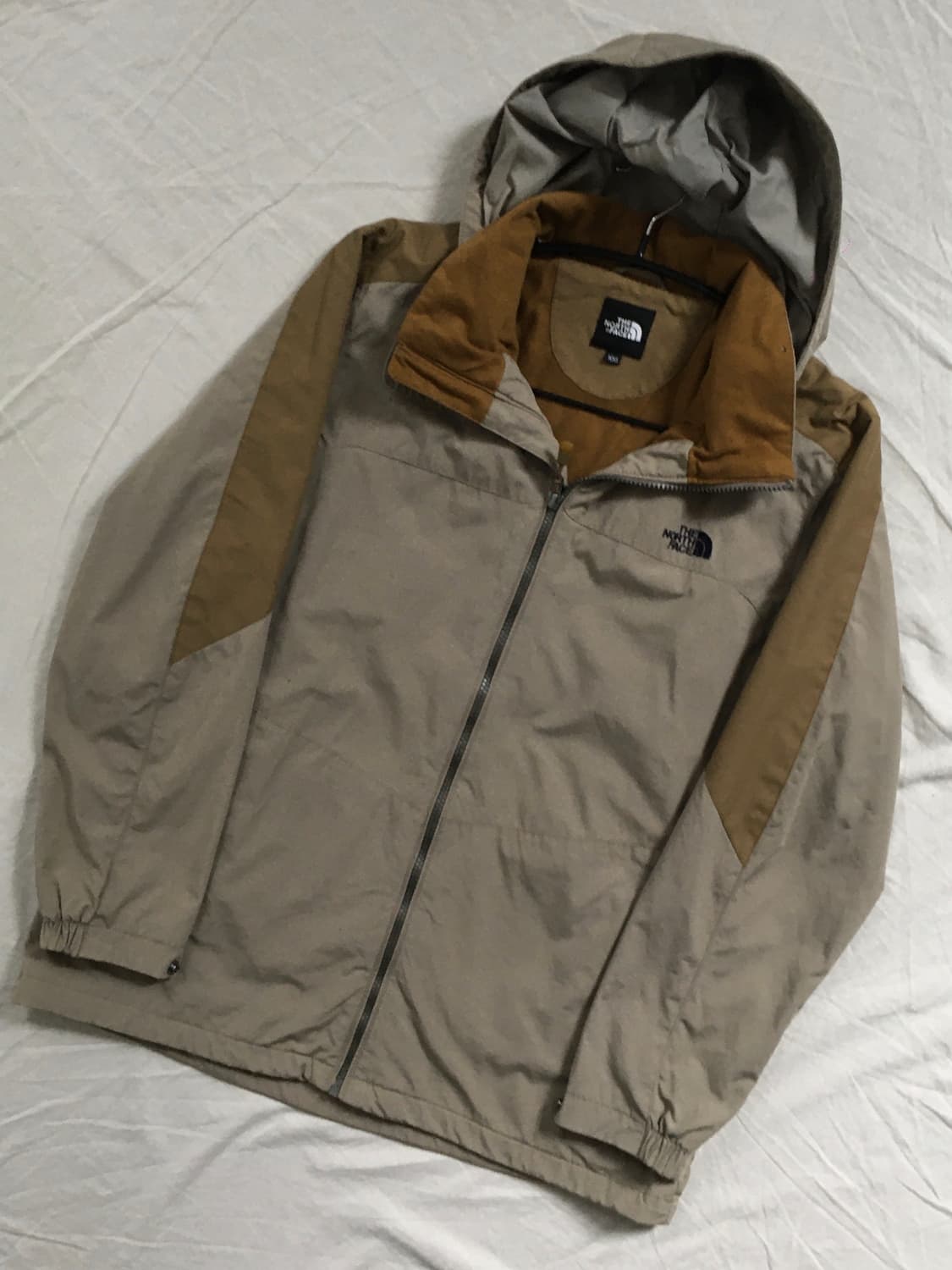 노스페이스 후드 바람막이 상품이미지3