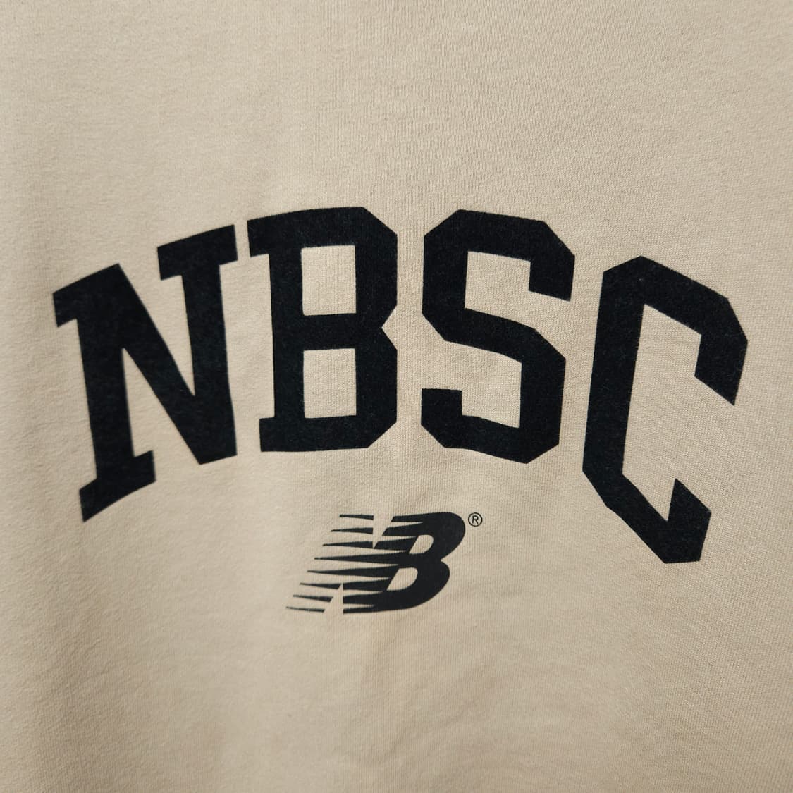 100 ) 뉴발란스 NBSC 오버핏 반팔 맨투맨 상품이미지5