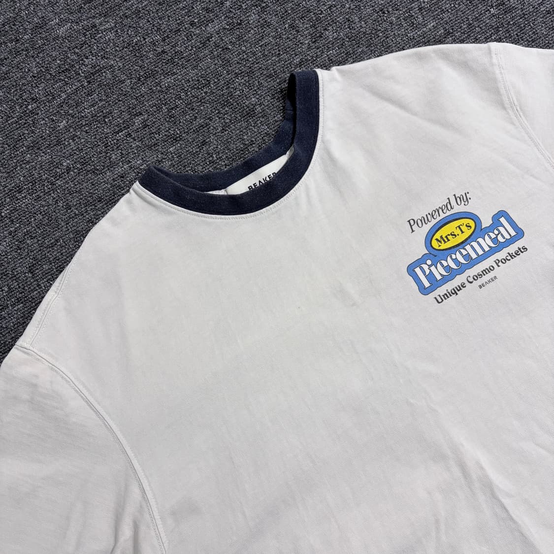 비이커 맨 유니버스 링거 티셔츠 상품이미지3