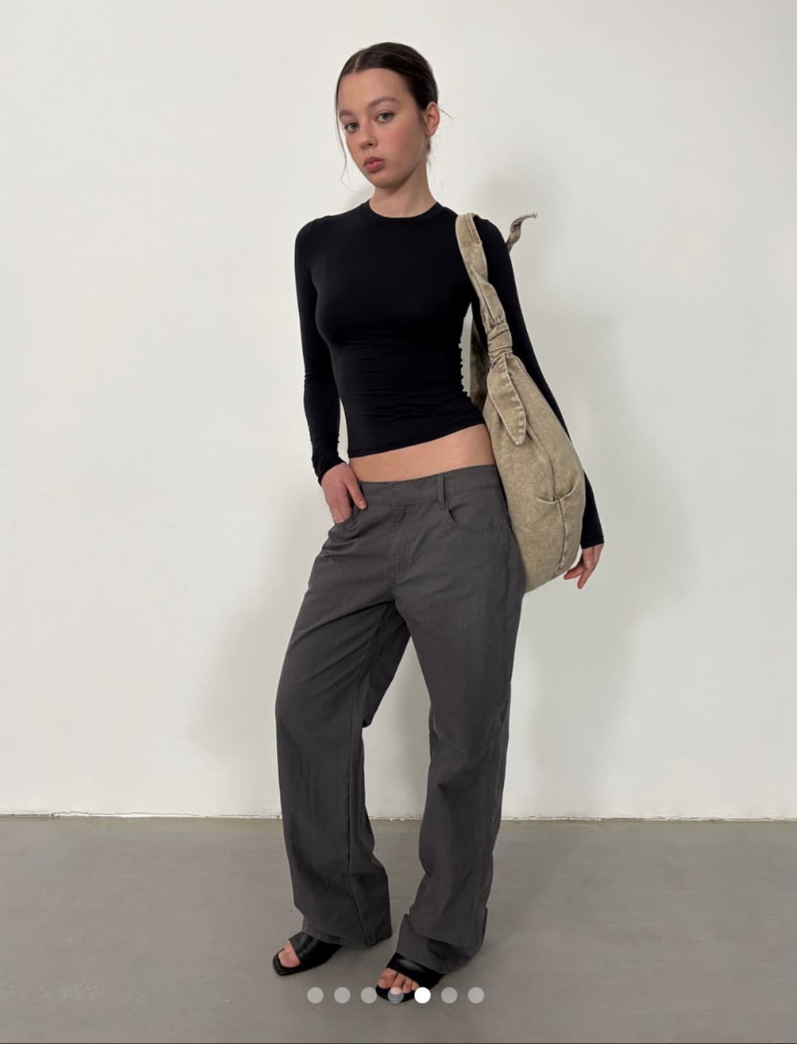 기명 콜라보 세미 와이드 팬츠 차콜 M 상품이미지2