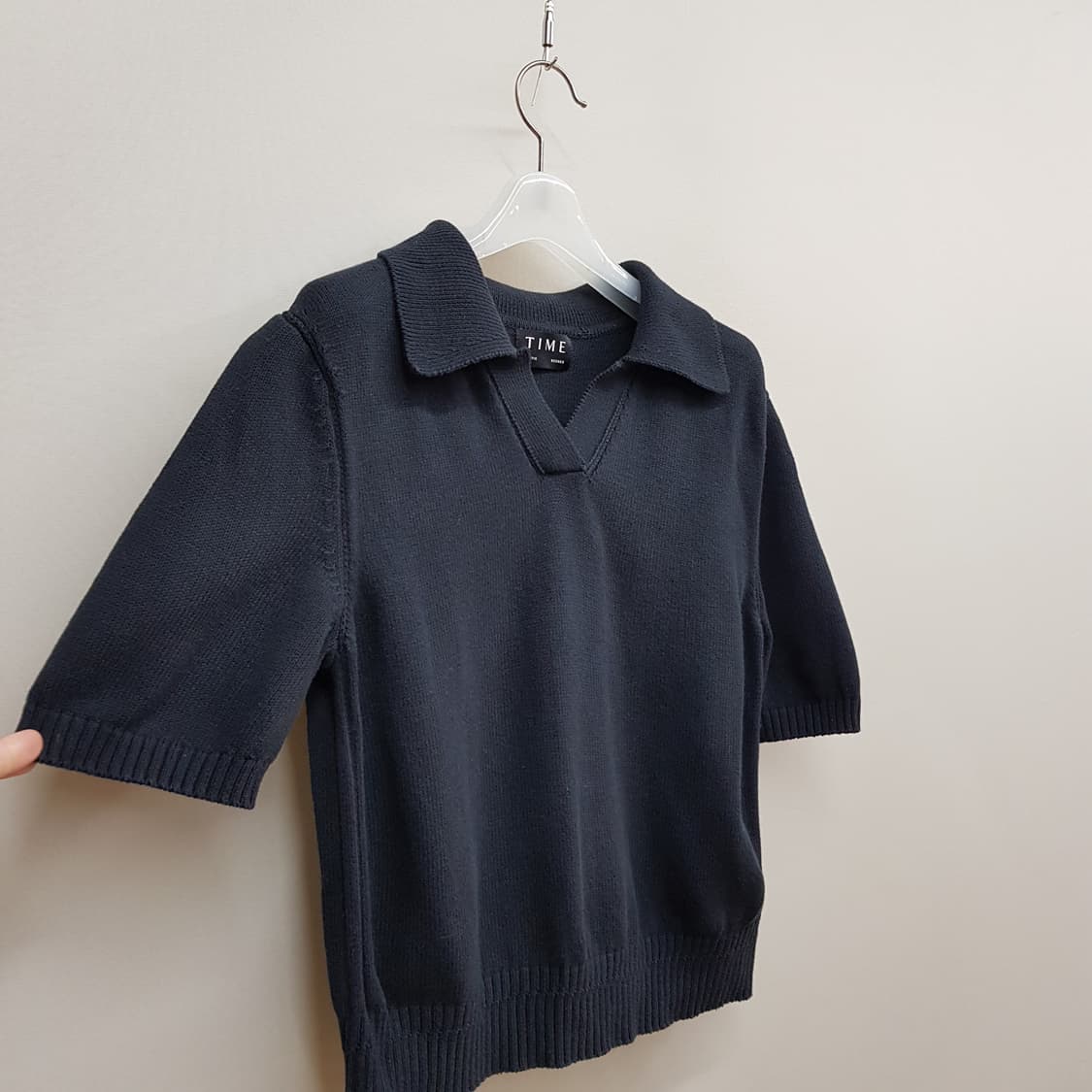 한섬 타임 2024 조니 카라 반팔 니트 90사이즈 상품이미지3