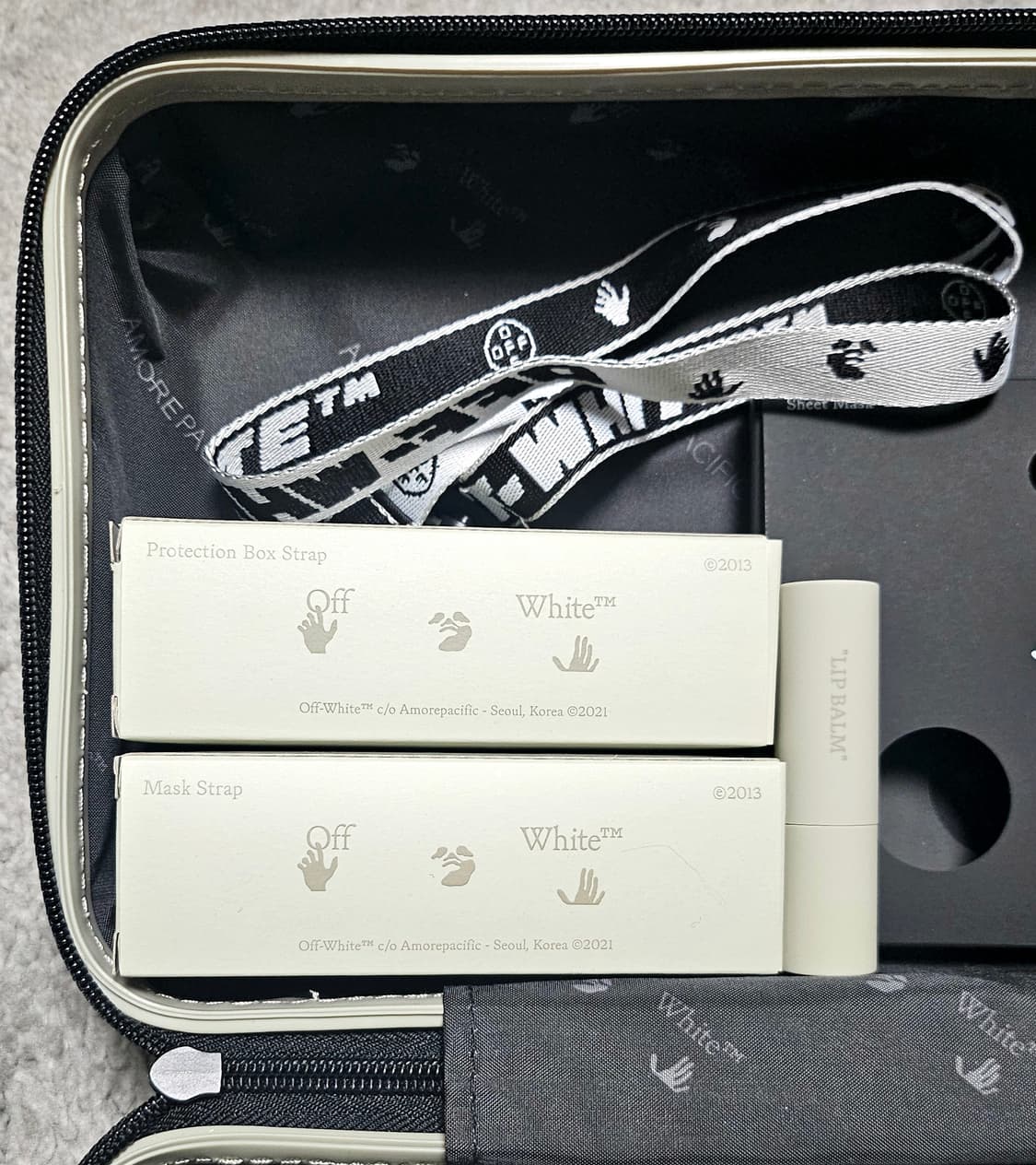 Off-White 오프화이트 X 아모레 퍼시픽 프로텍션백 상품이미지4