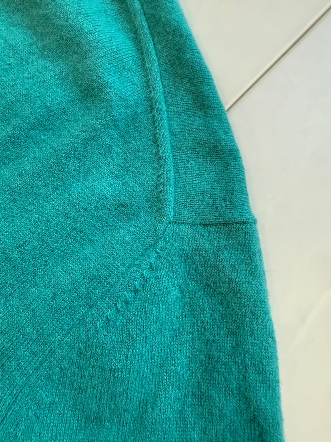 아크네스튜디오 100울 V넥 니트 가디건 L(100-105) 상품이미지8