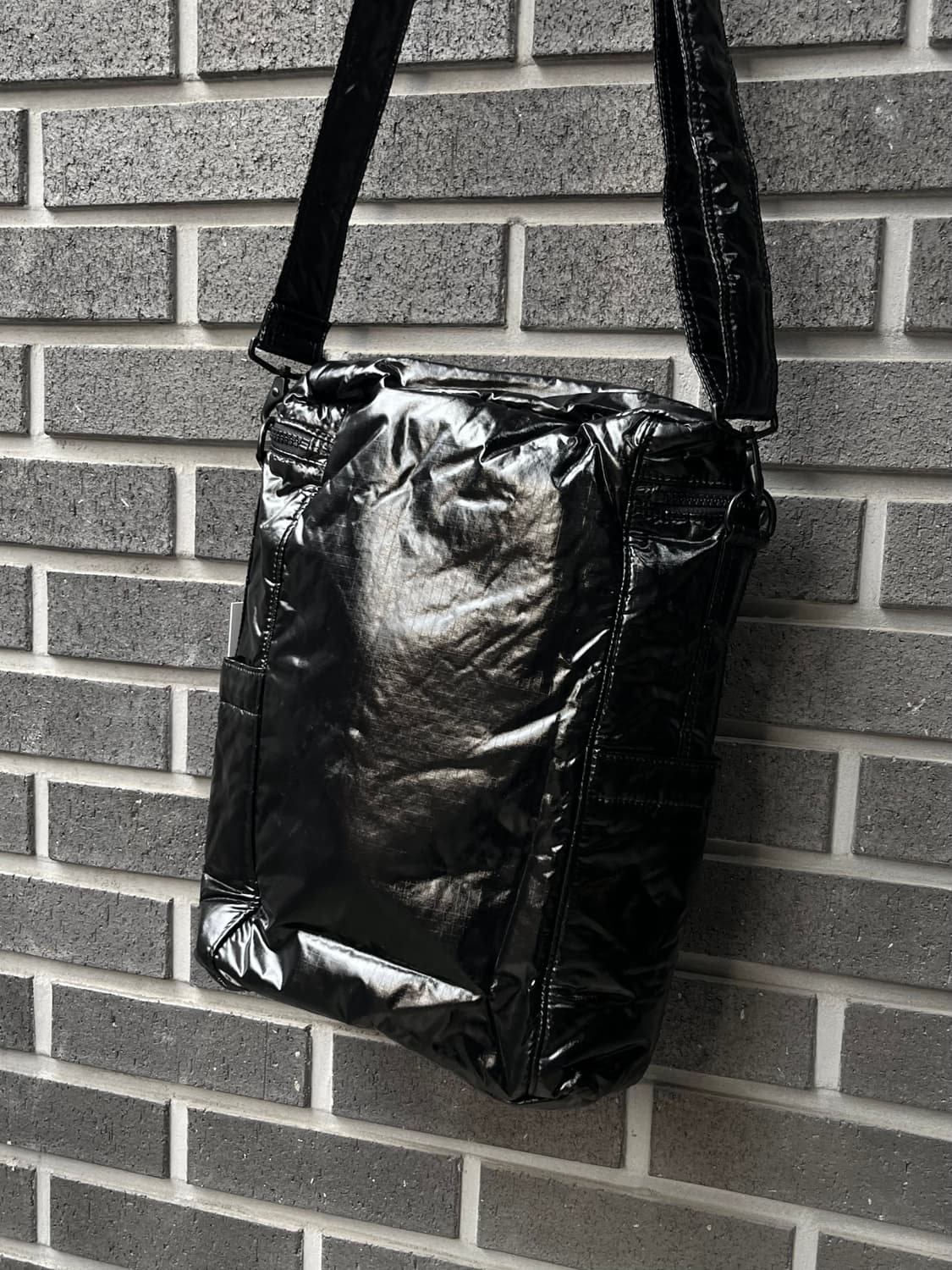 PORTER 포터 글로시 크로스백 블랙 상품이미지10