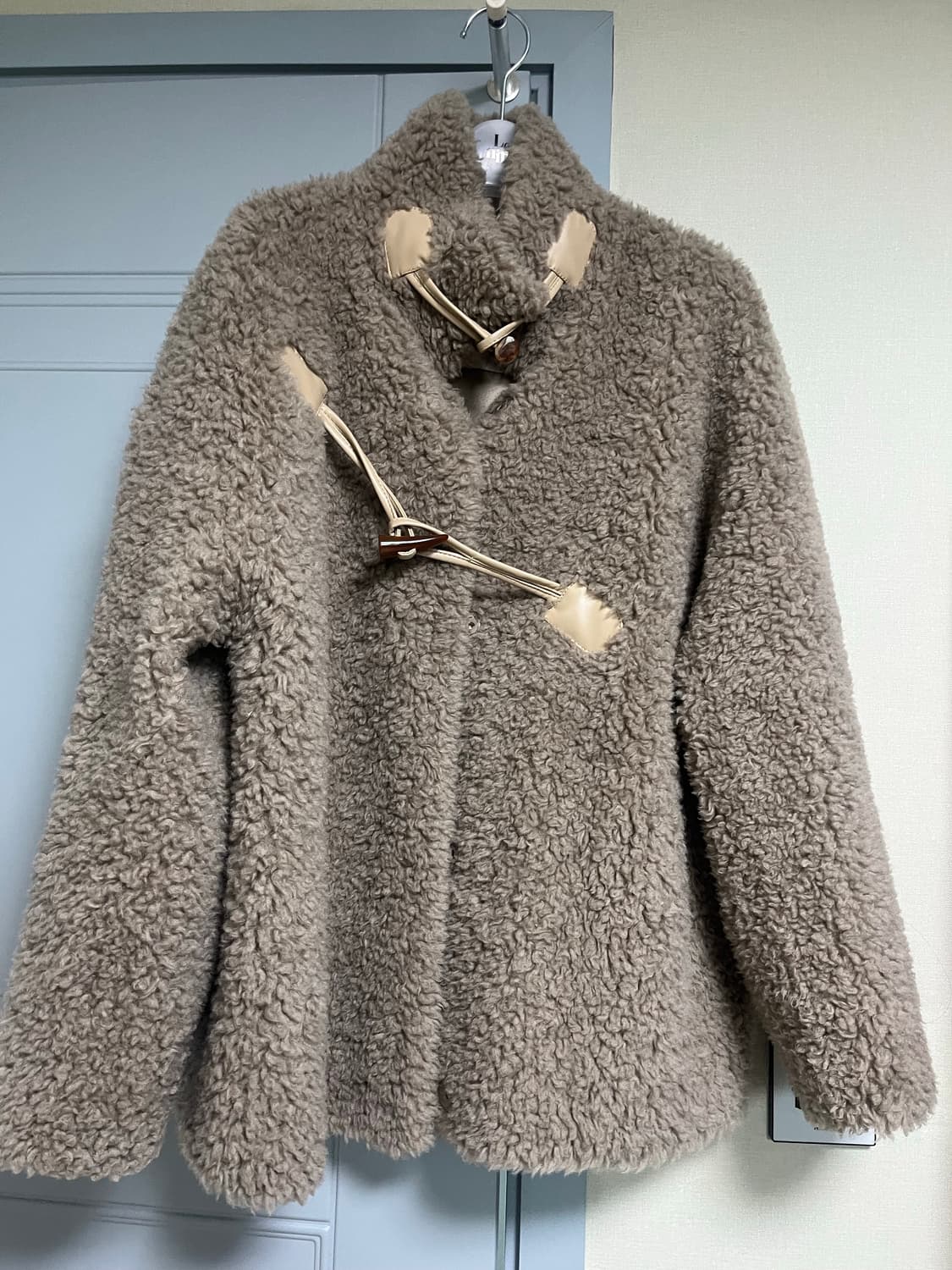 르니나 뽀글이 무스탕 상품이미지1