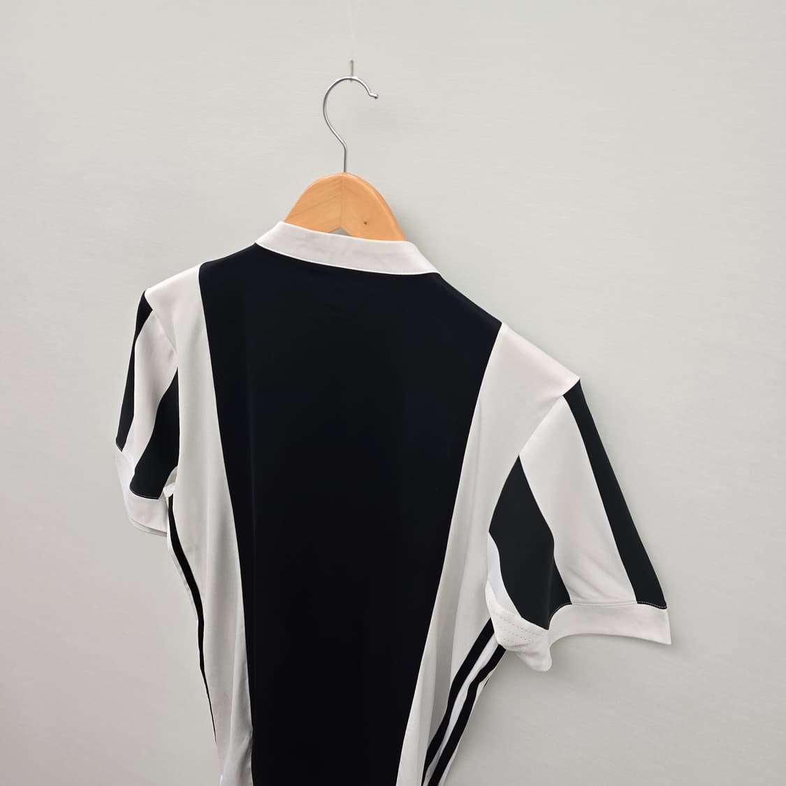 아디다스 유벤투스 17-18 홈 져지 유니폼 반팔 티셔츠 상품이미지7