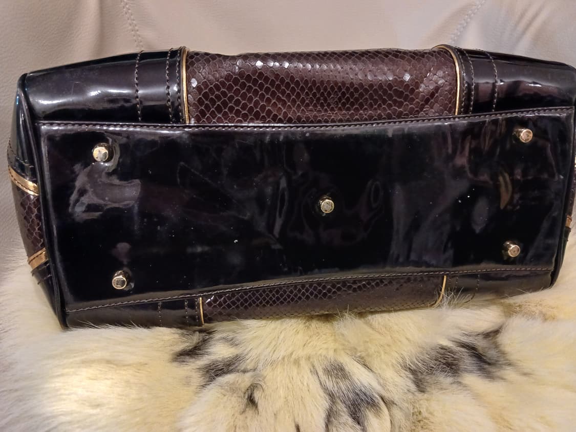 닥스 정품 에나멜 소재 가방 상품이미지4