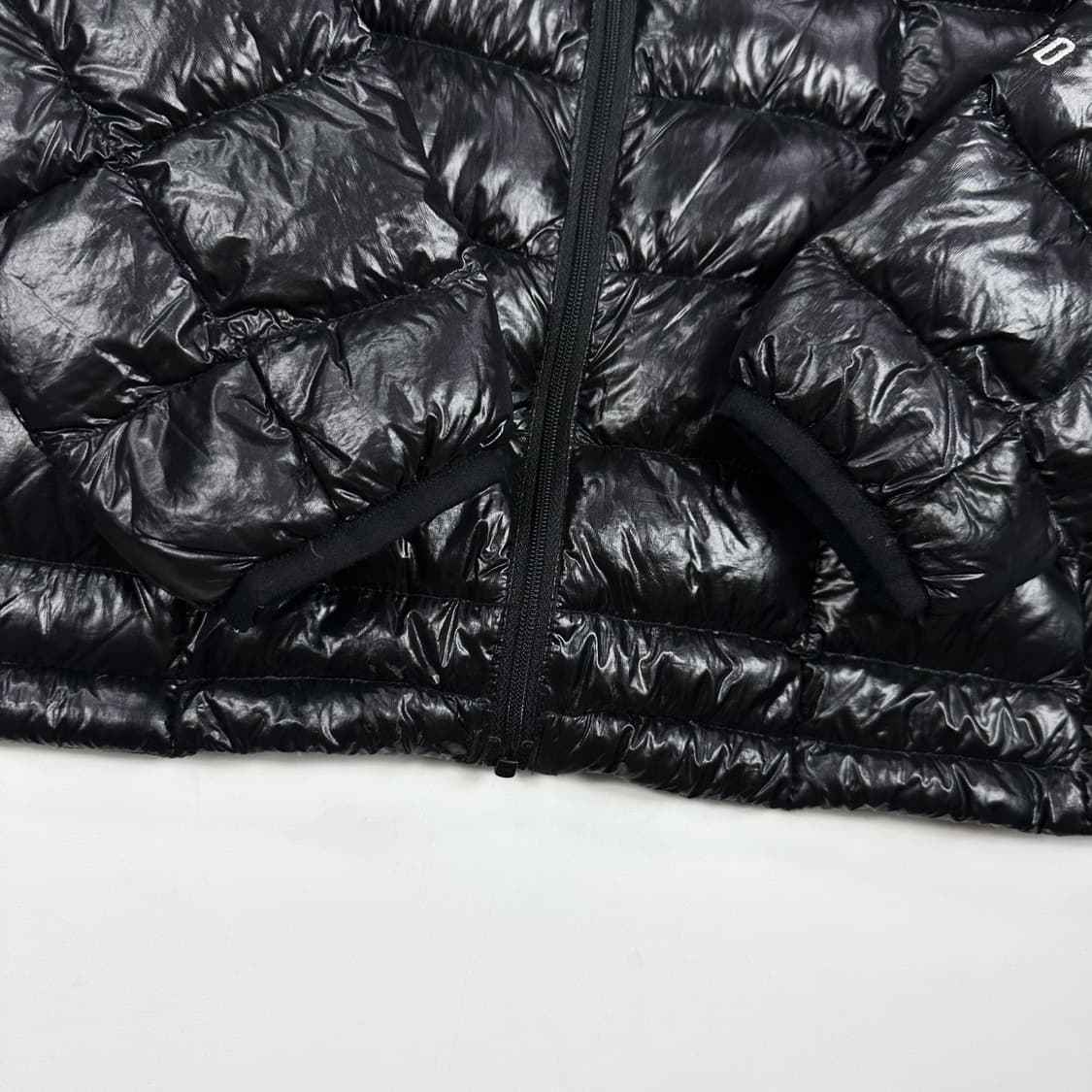 노스페이스 유광 블랙 경량패딩 점퍼 (XS 여성추천) 상품이미지7