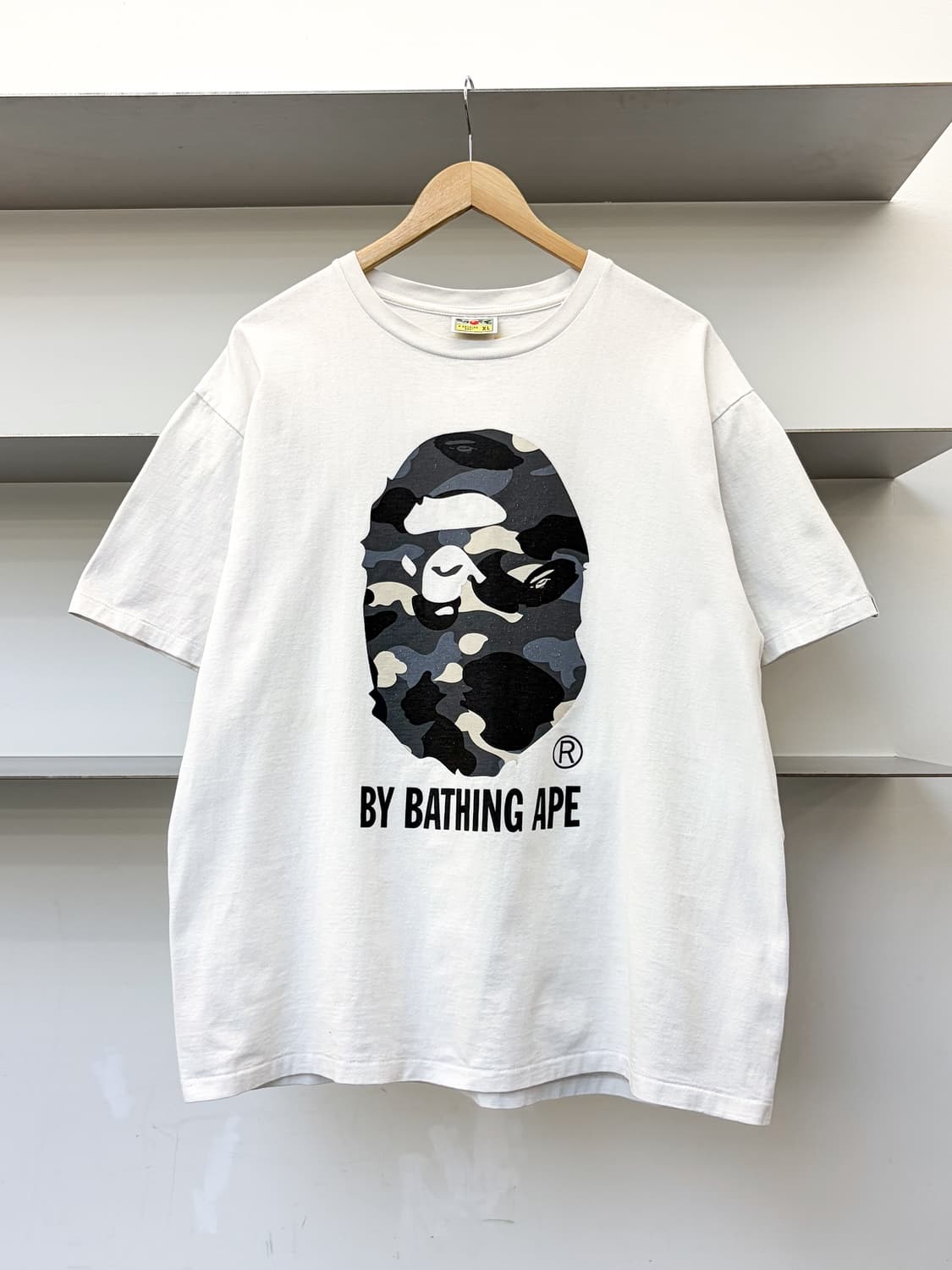베이프 시티 카모 빅 사루 로고 티셔츠 상품이미지1